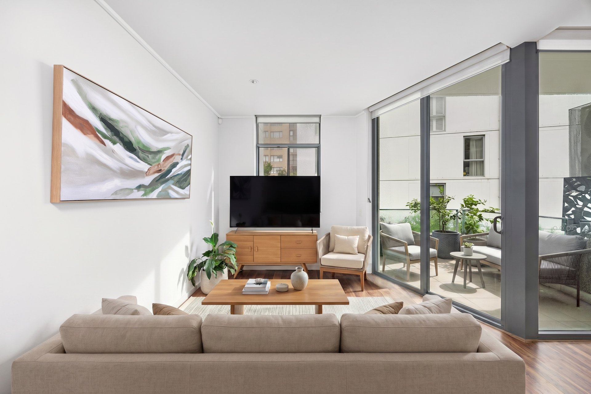 12/11 Waverley Crescent, Bondi Junction - Image 1