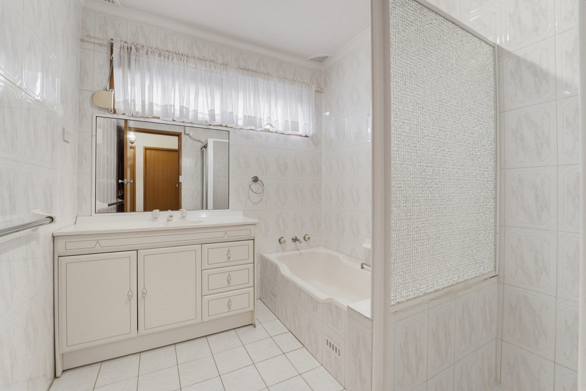 3 Belford Place, Greenacre For Sale by Pace Property Agents - image 1