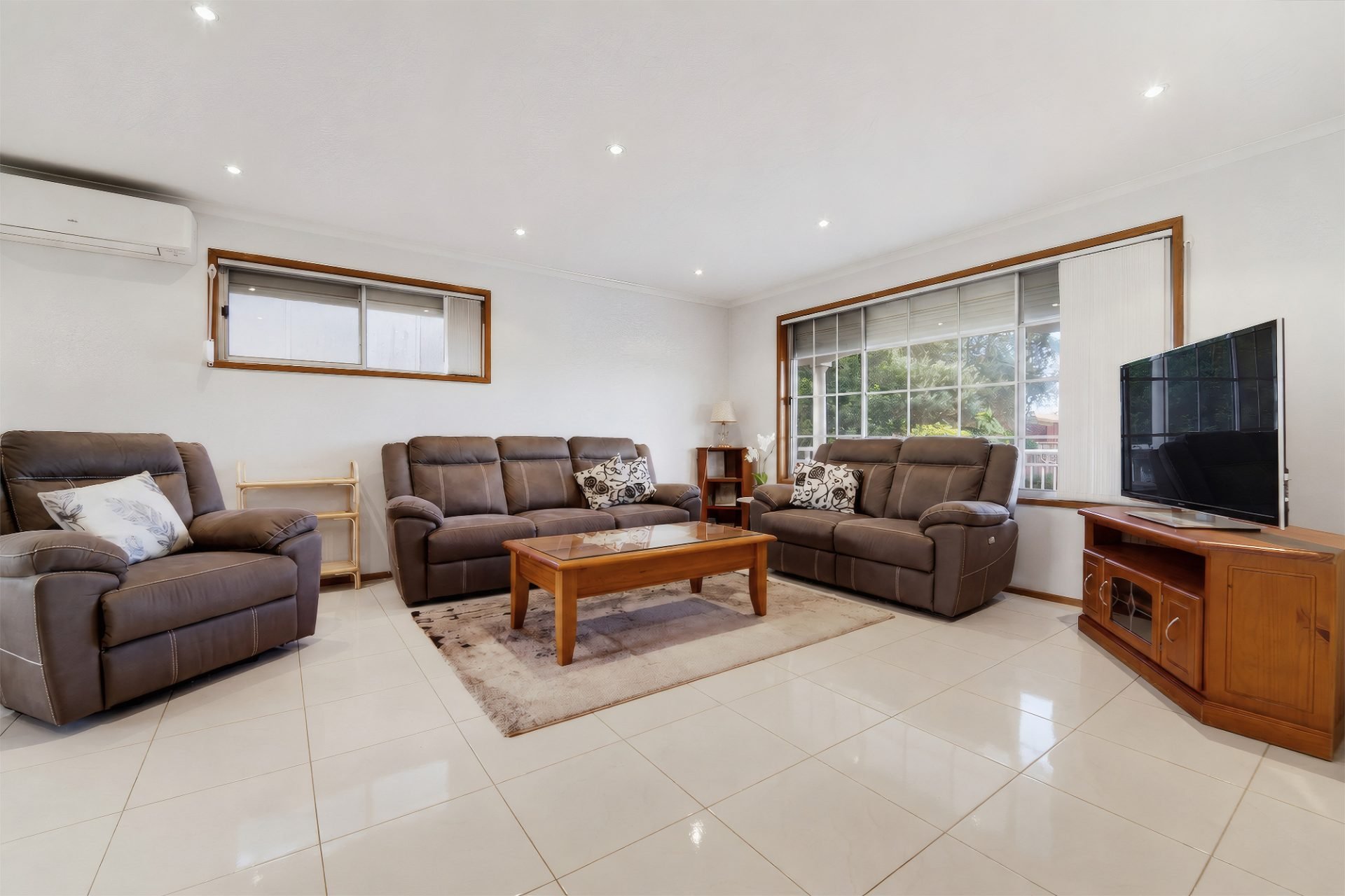 3 Belford Place, Greenacre For Sale by Pace Property Agents - image 1