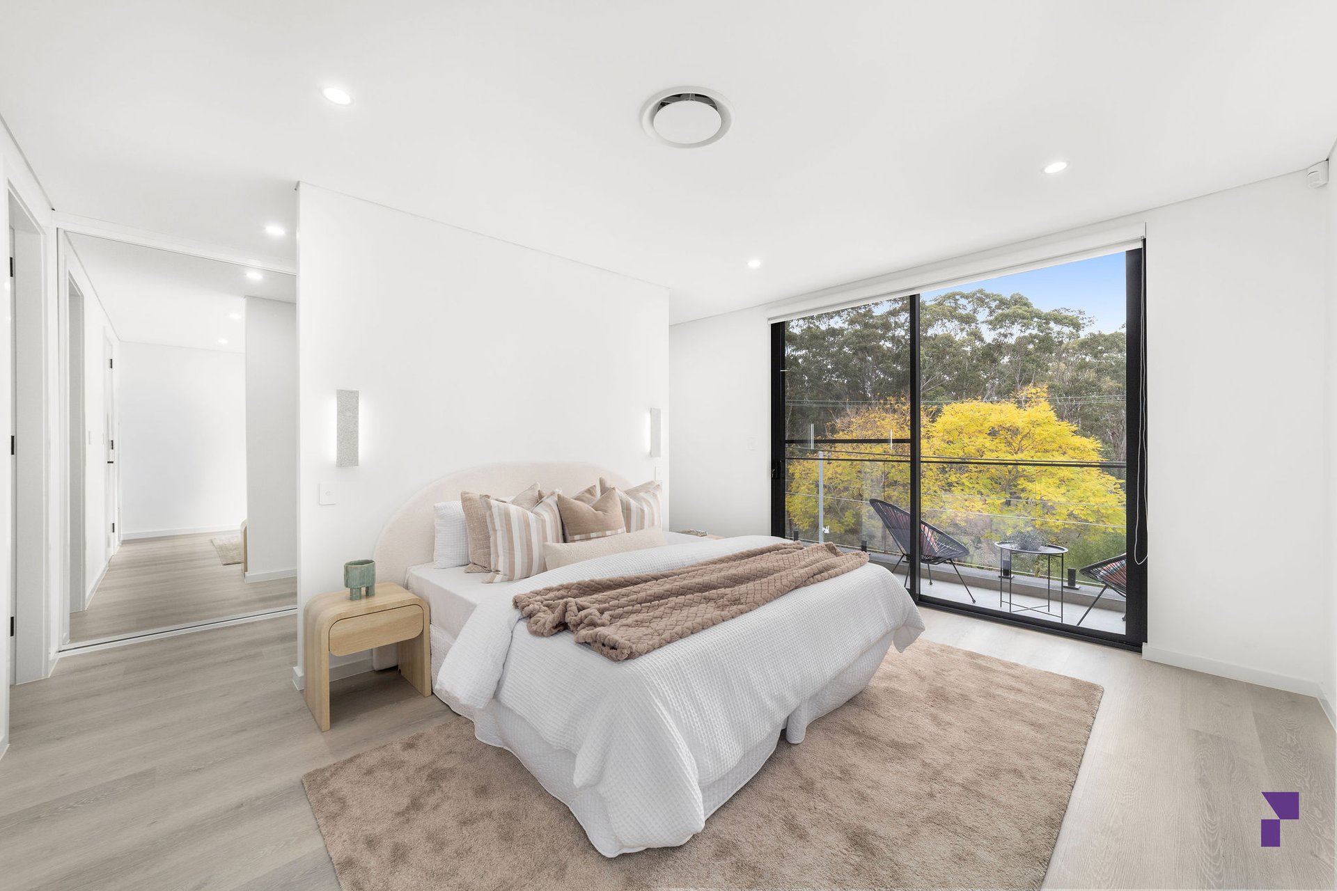 5B Hervey Street, Georges Hall For Sale by Pace Property Agents - image 1