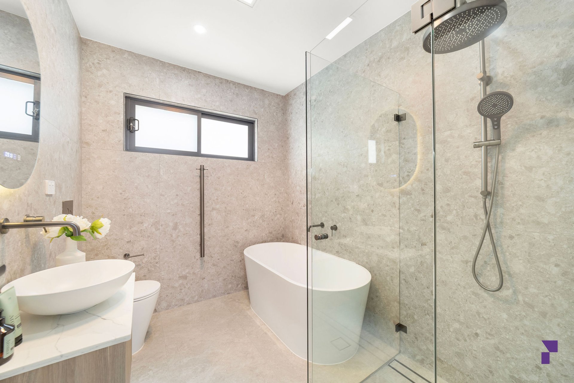 5B Hervey Street, Georges Hall For Sale by Pace Property Agents - image 1