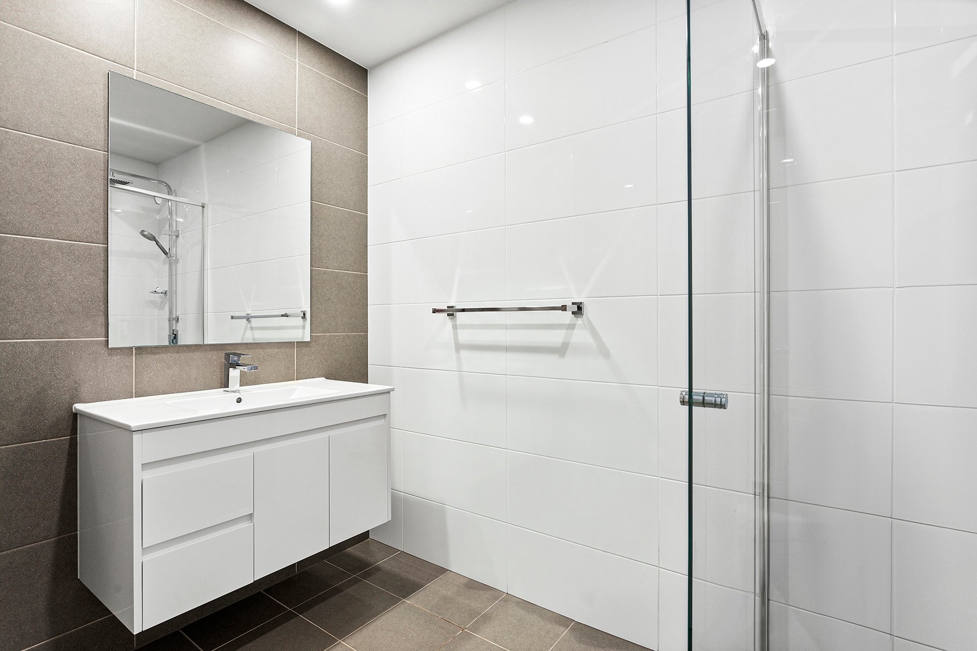 601/31 Crown Street, Wollongong For Sale by Laurence Morgan Real Estate - image 8