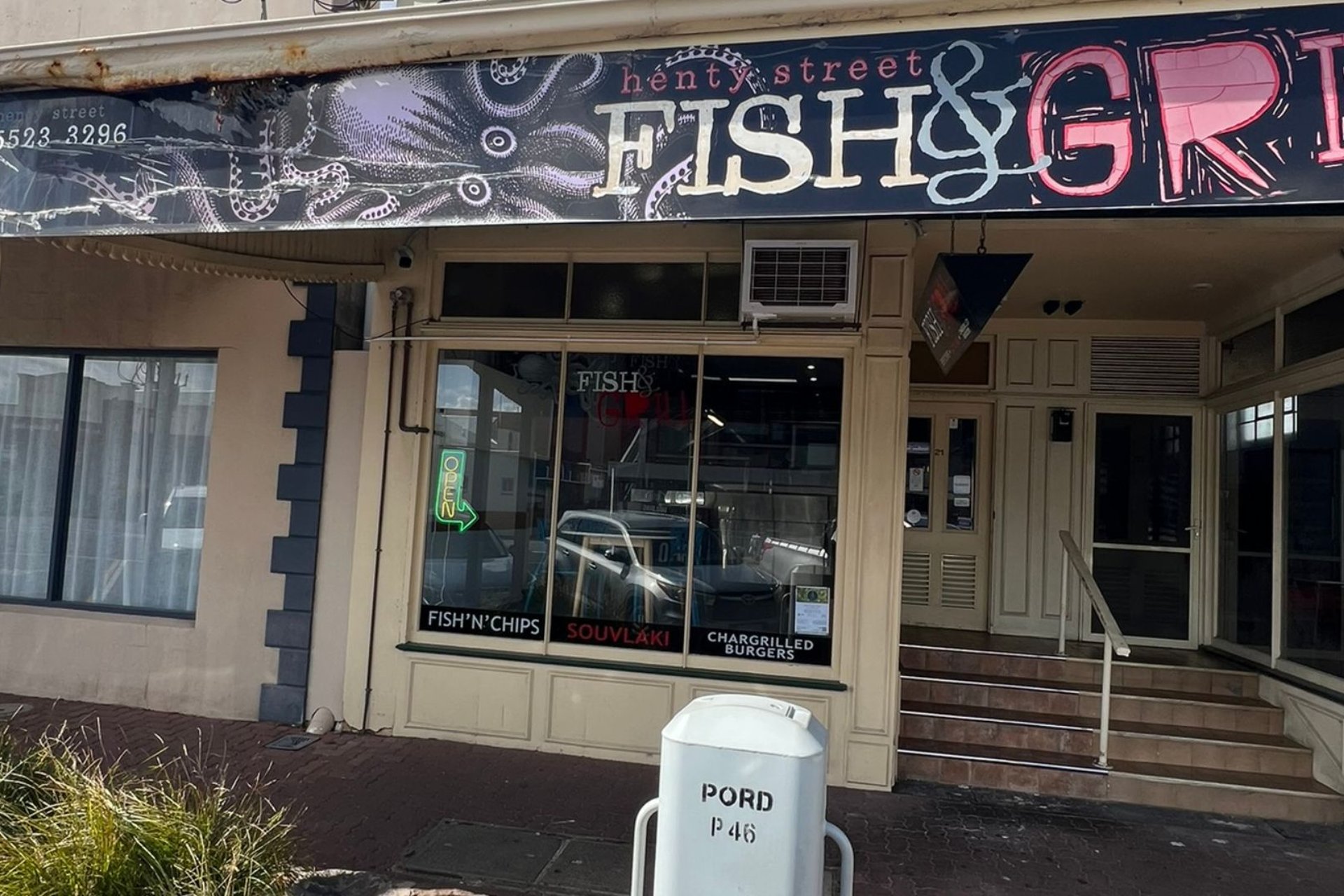 d - Henty St Fish N Grill