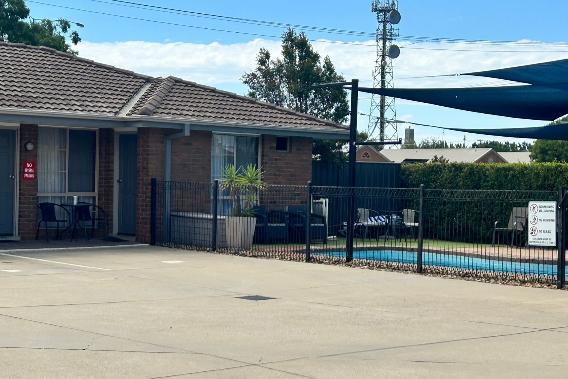 c - Pevensey Motor Lodge