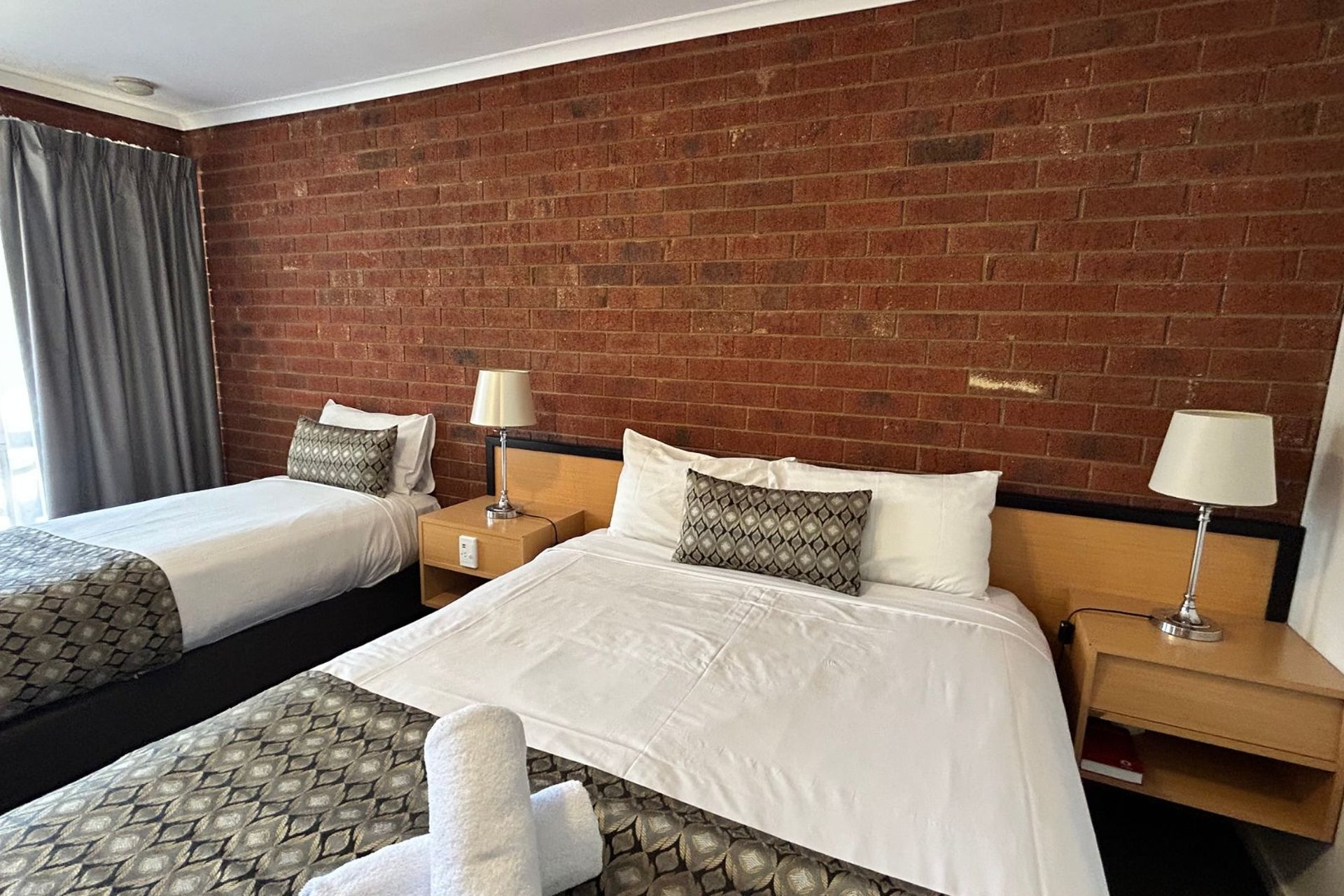 h - Pevensey Motor Lodge