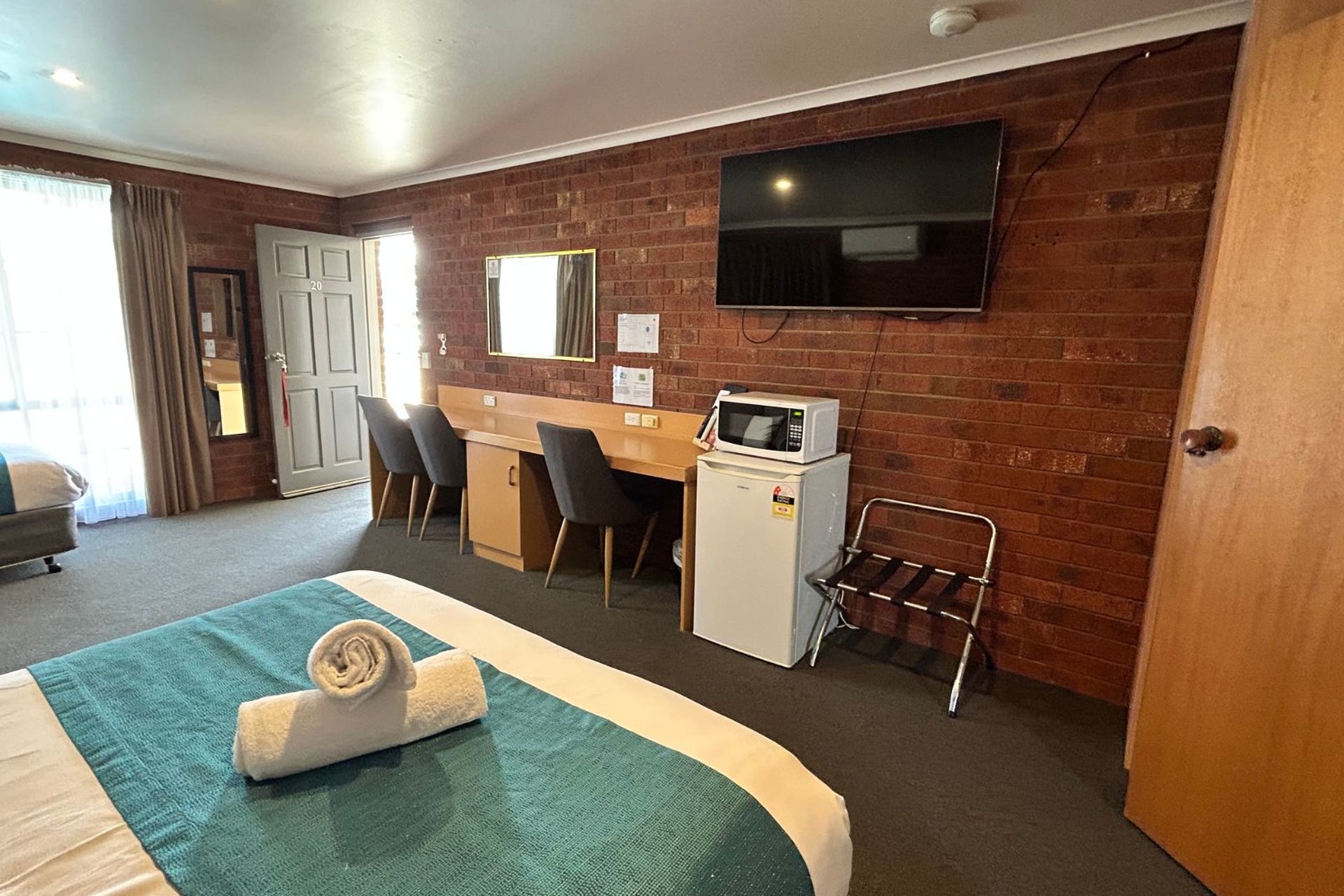 l - Pevensey Motor Lodge