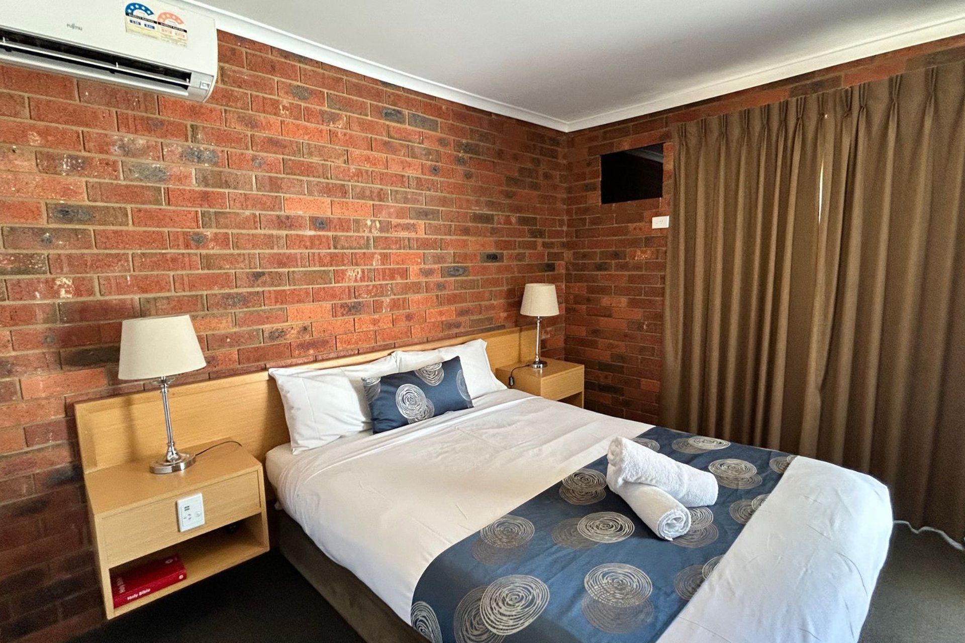 q - Pevensey Motor Lodge