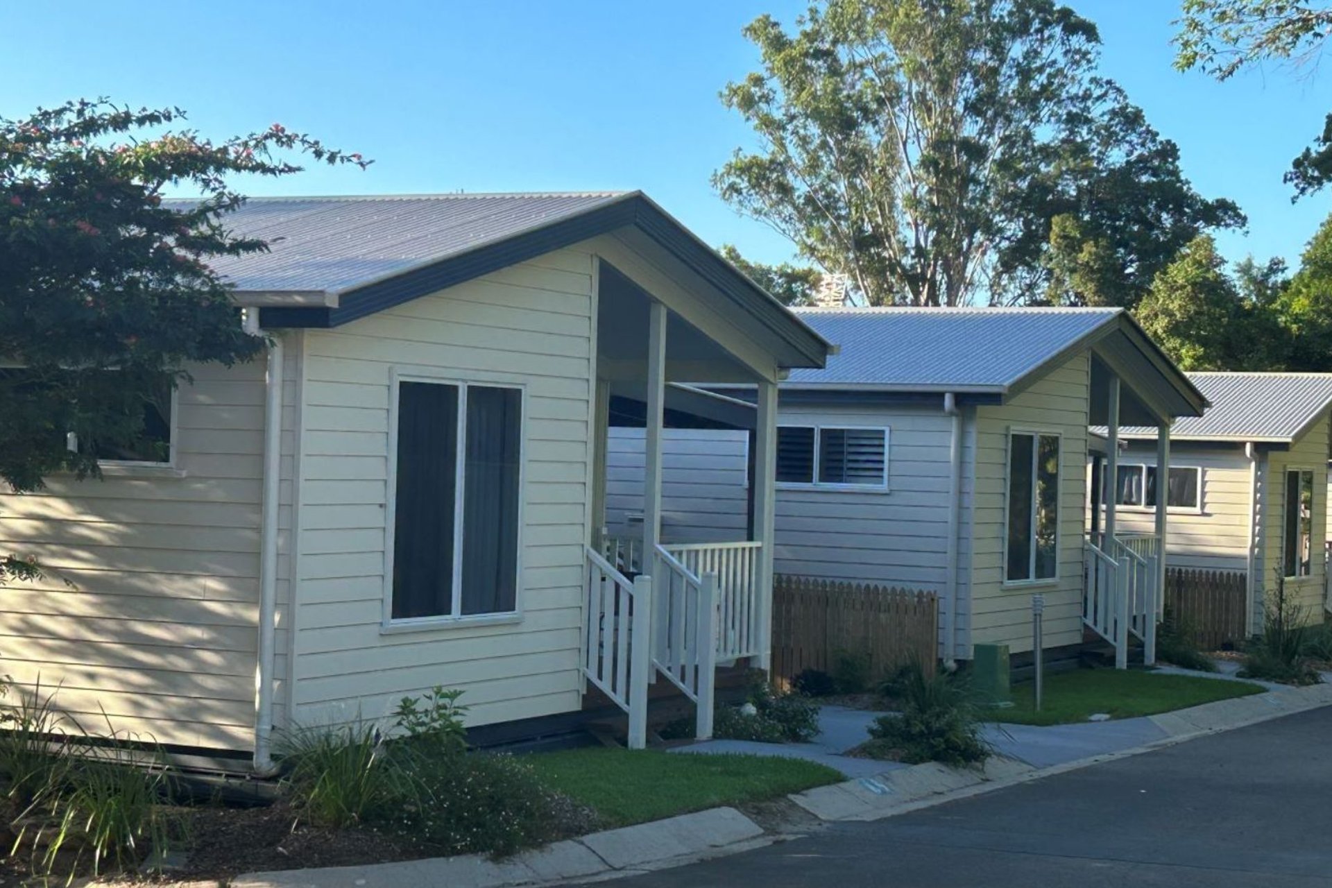 h - Palmwoods Tropical Village