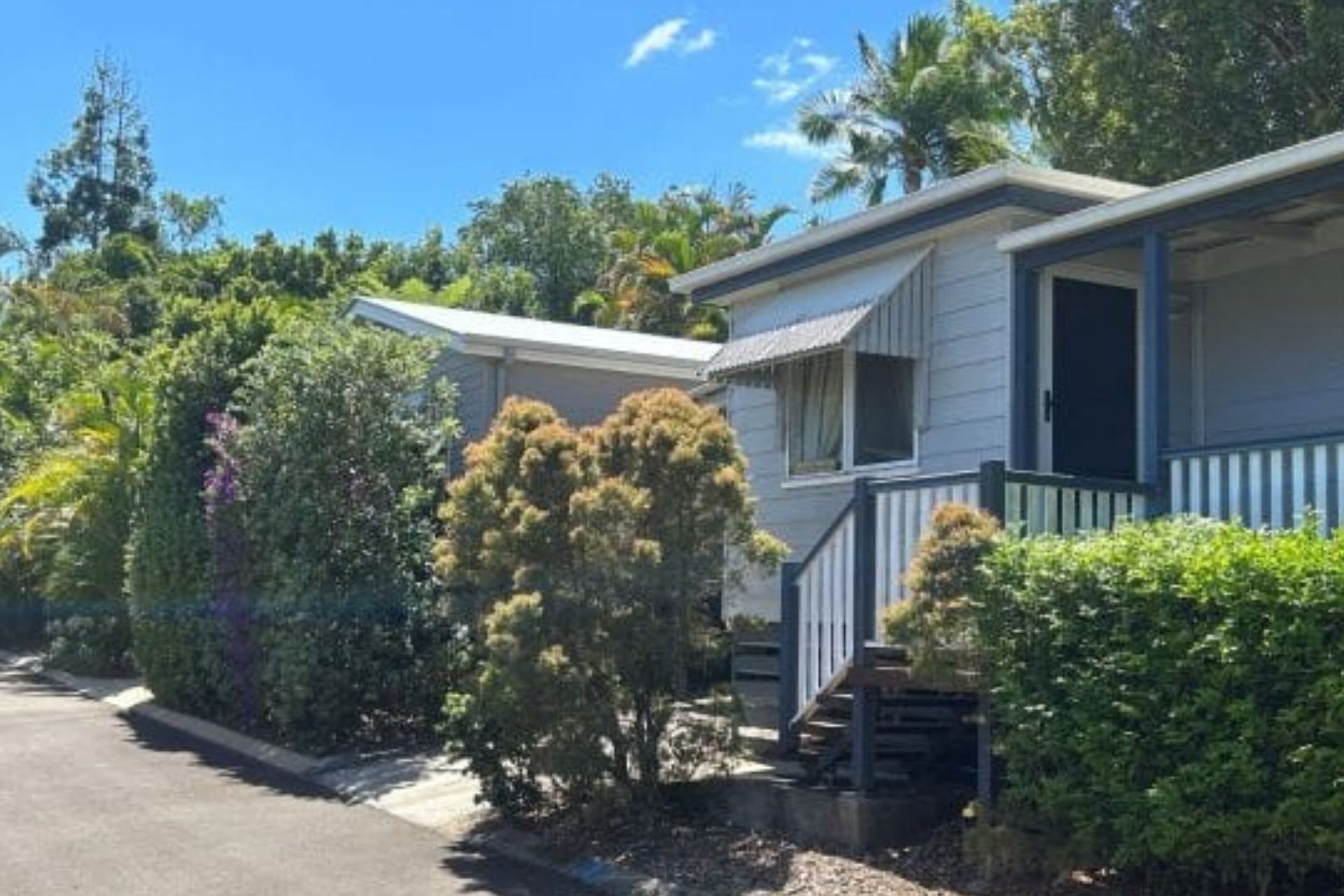 u - Palmwoods Tropical Village
