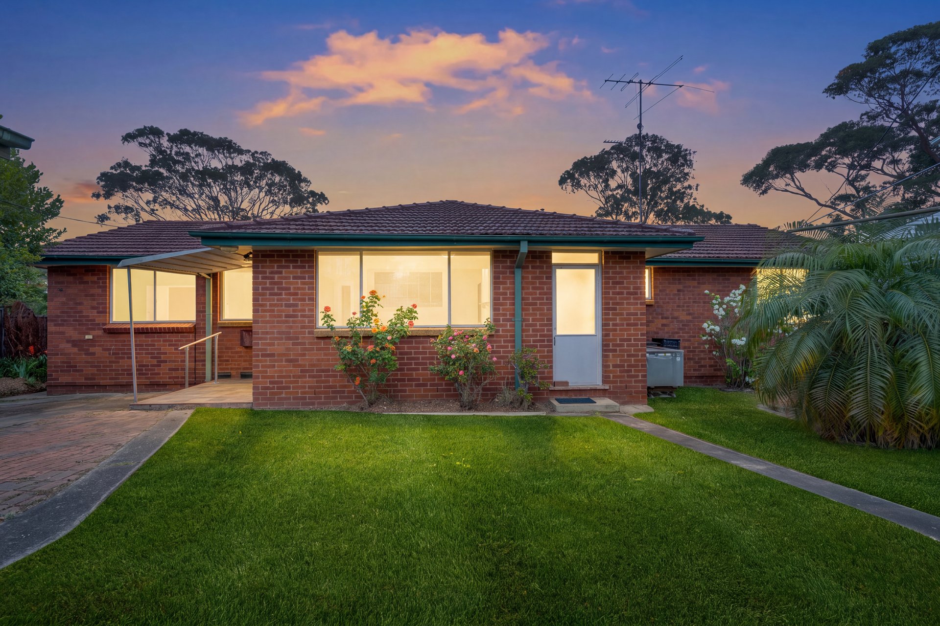 12 Cliff Avenue, Winston Hills For Sale by ResponseRE Walsh Sullivan Baulkham Hills