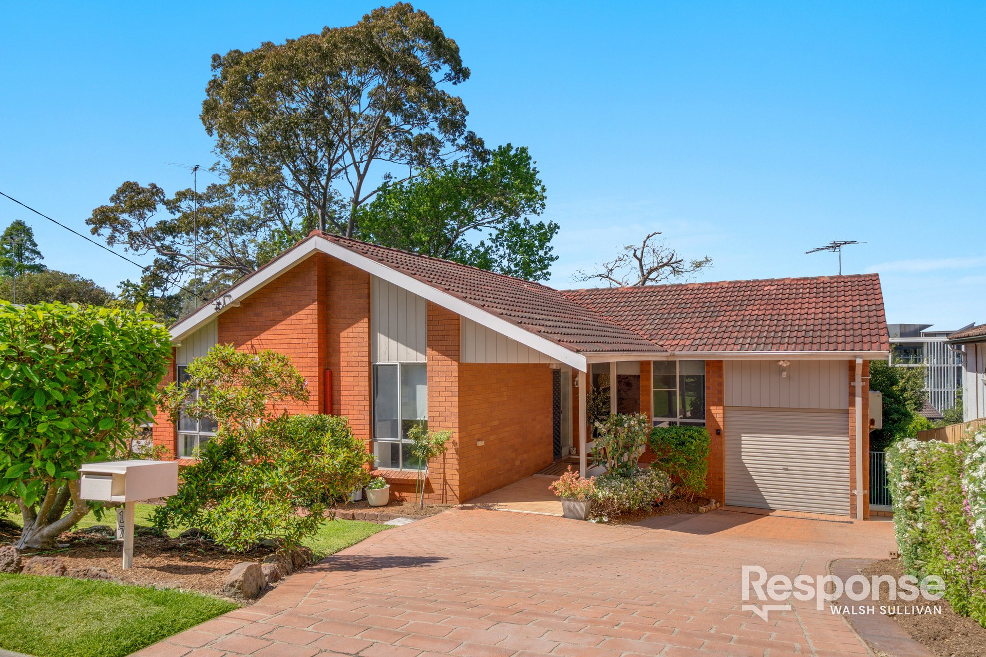 17 Naomi Street North, Baulkham Hills Auction by ResponseRE Walsh Sullivan Baulkham Hills