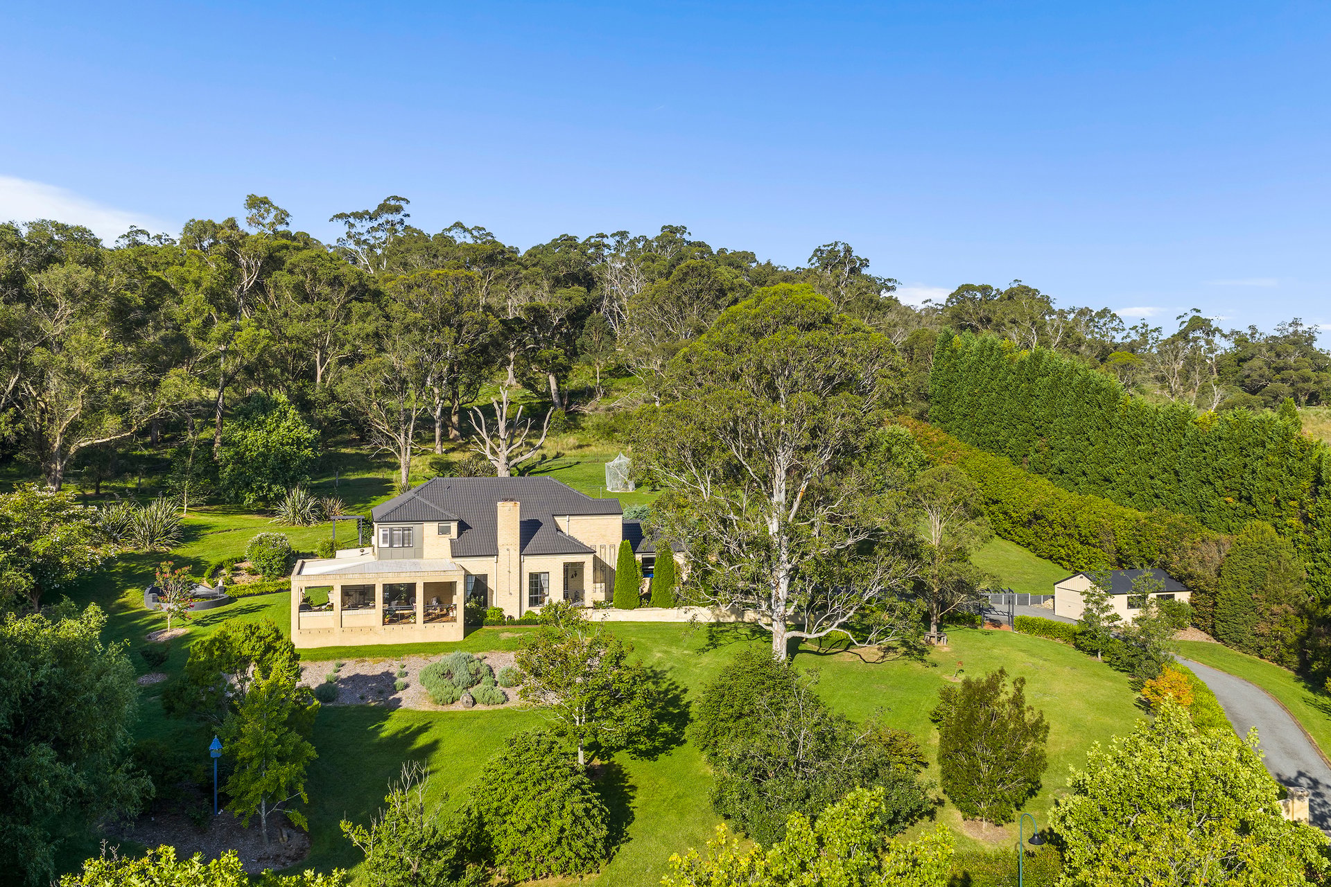 13 Carisbrooke Row, Bowral For Sale by Sydney Sotheby's International Realty - image 4
