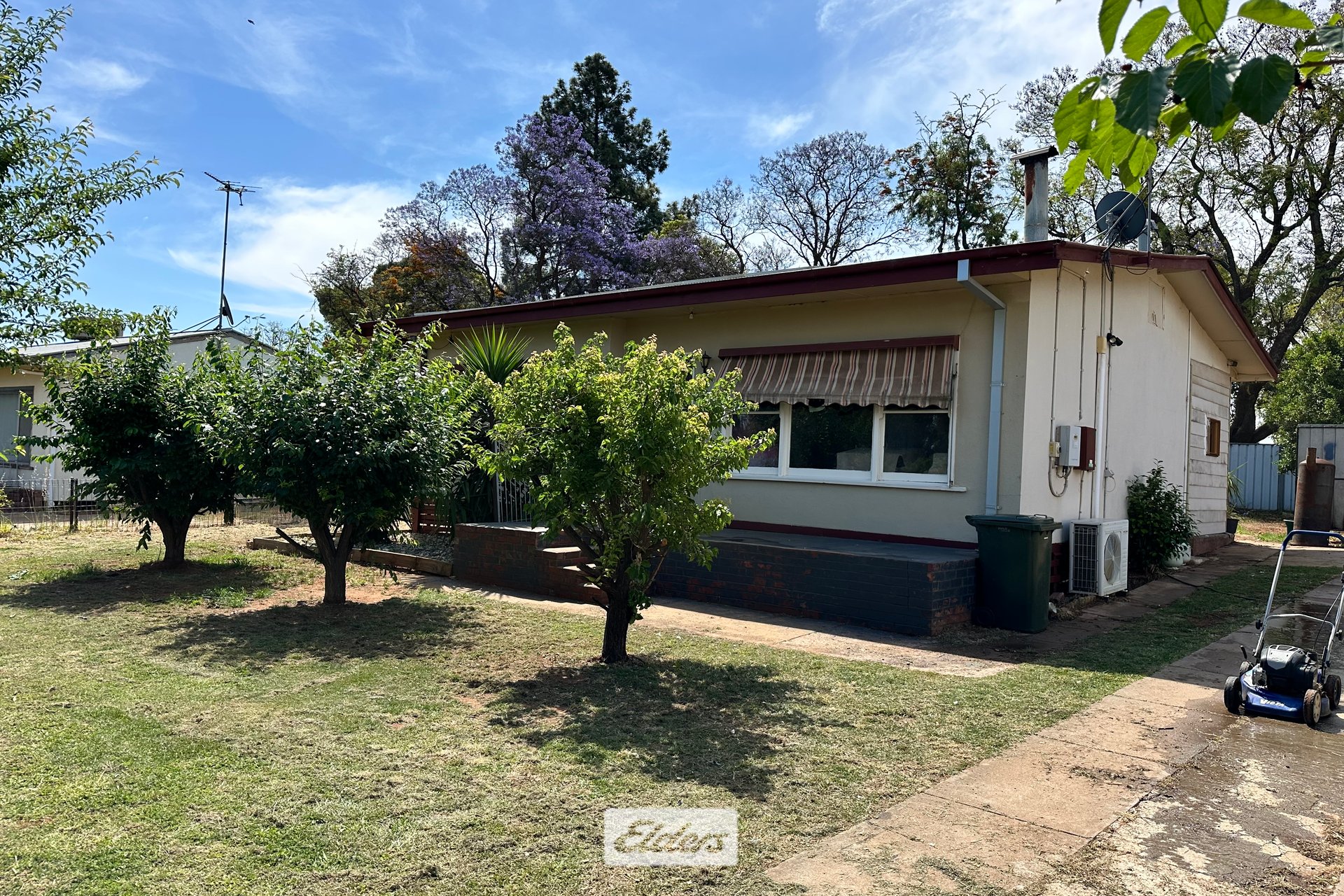 11 Devenport Street, Dareton, NSW, 2717