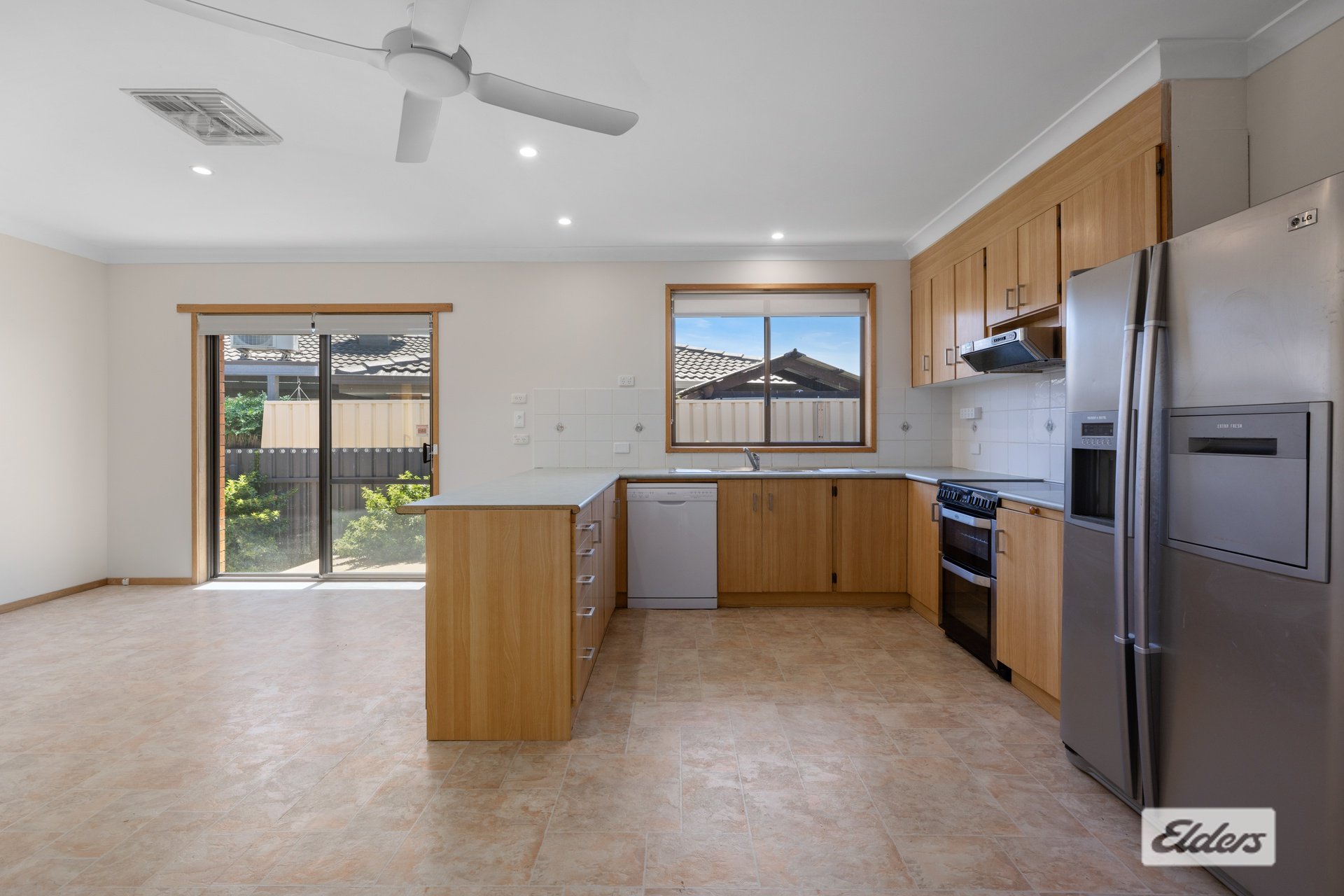 6 Poplar Street — photo 2 of 10