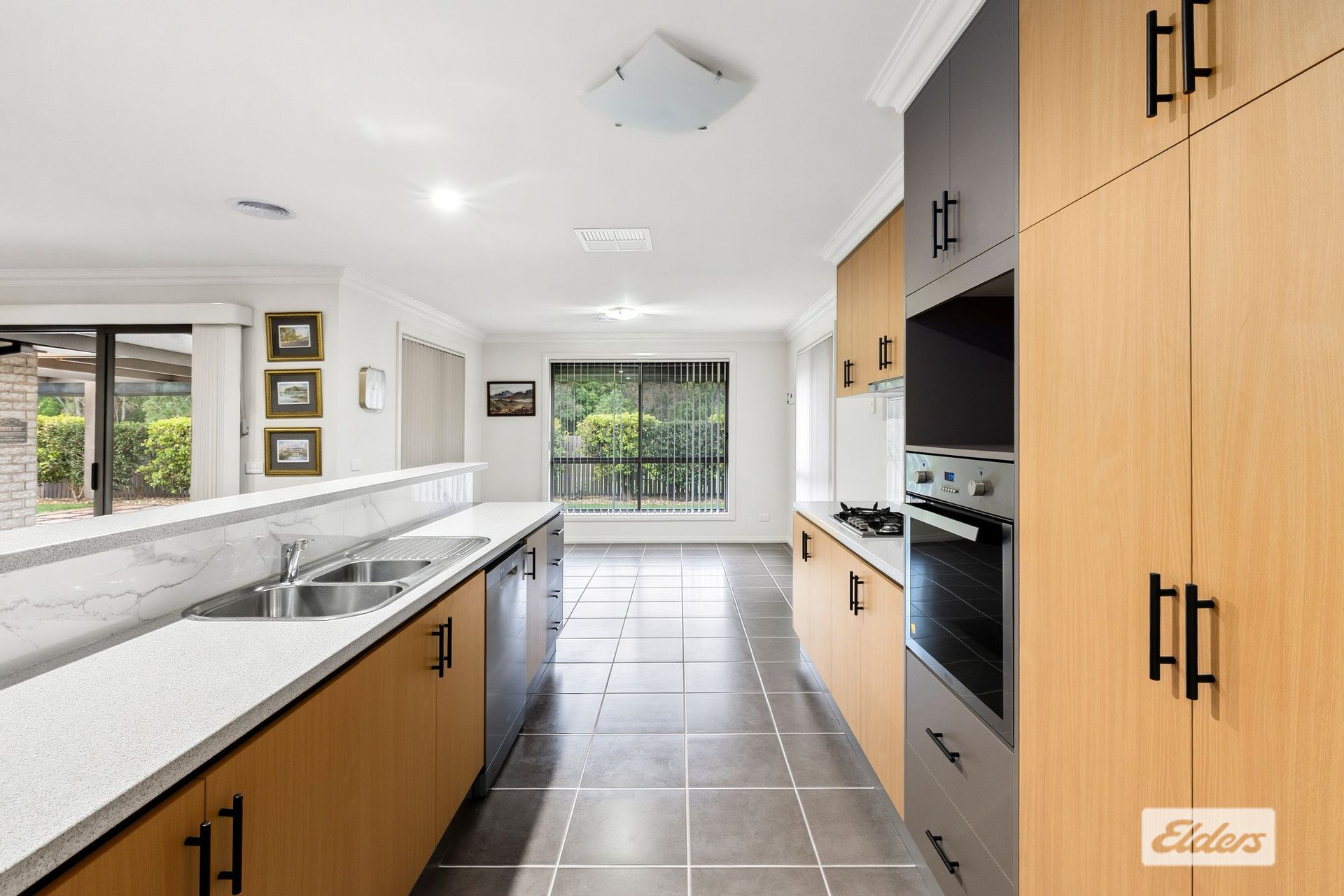 102 Kookaburra Way — photo from Elders Real Estate Albury/Wodonga