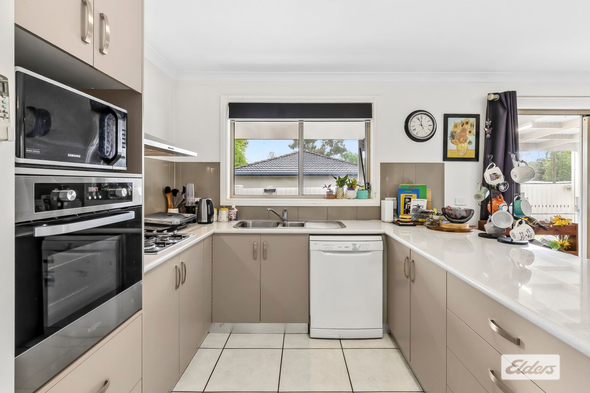 124 Sturt Street — photo from Elders Real Estate Albury/Wodonga