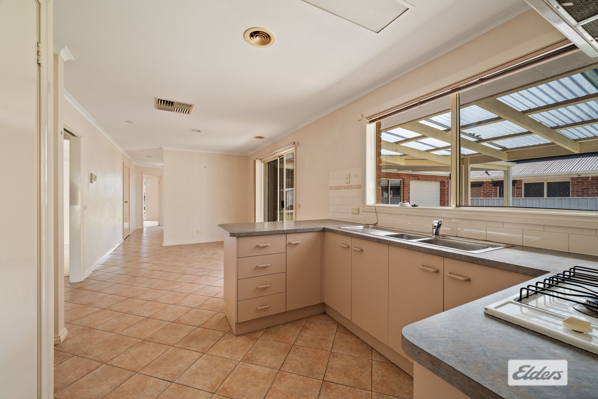 34 Koetong Crescent — photo 4 of 10