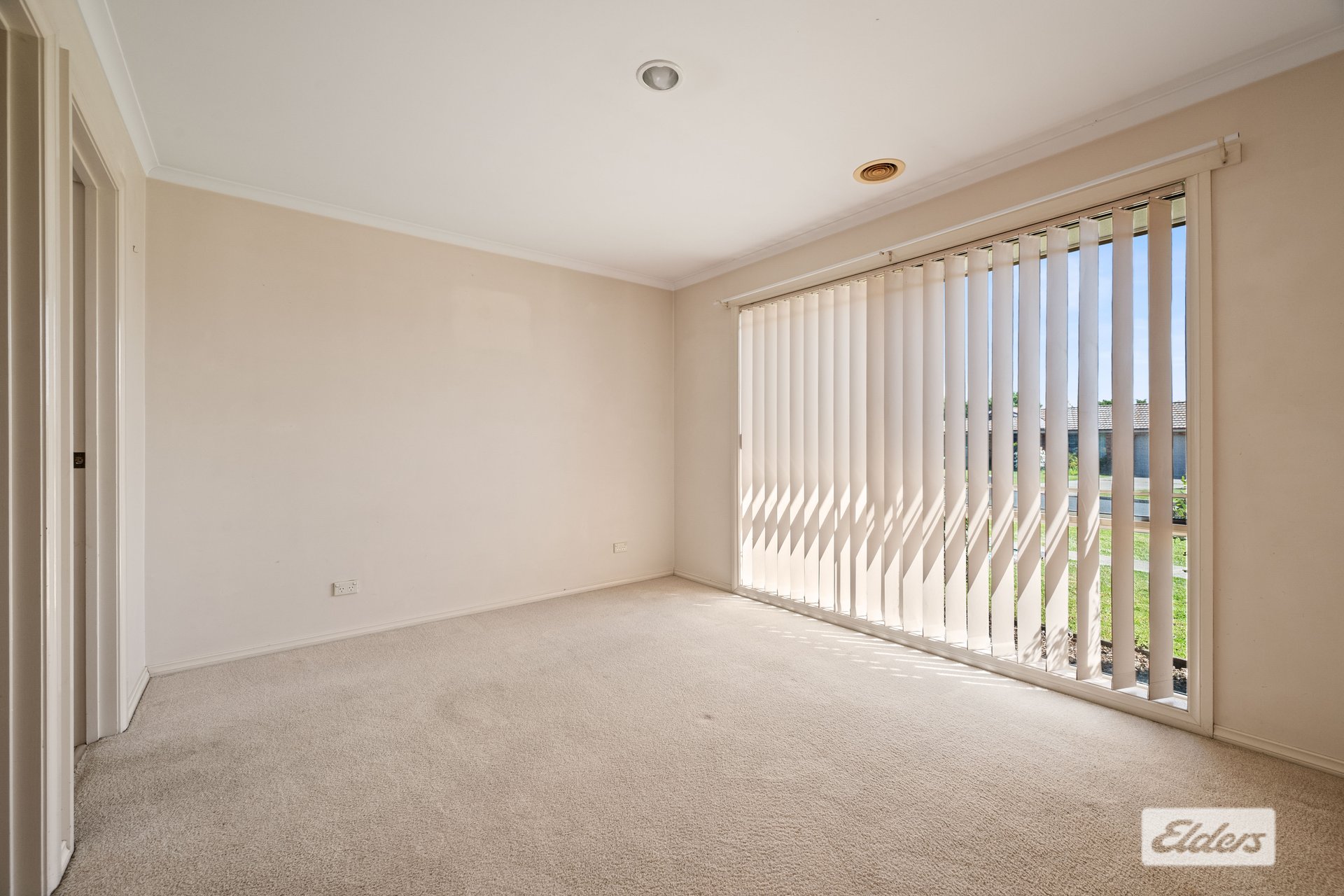 34 Koetong Crescent — photo 6 of 10