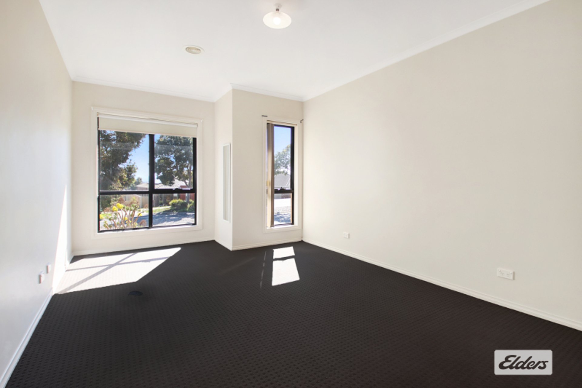 17 Maygar Avenue — photo from Elders Real Estate Albury/Wodonga