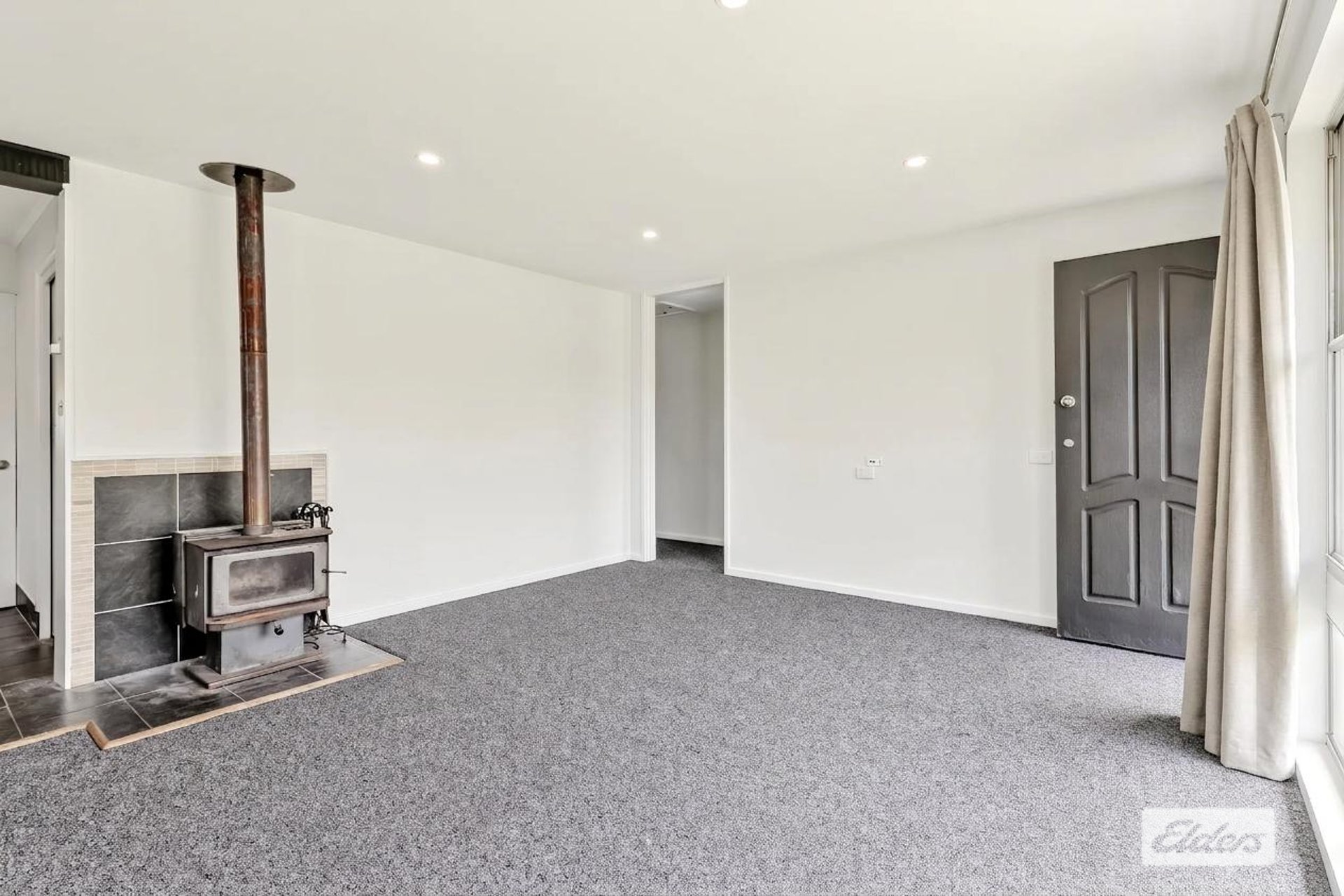 553 Byron Street — photo 4 of 10