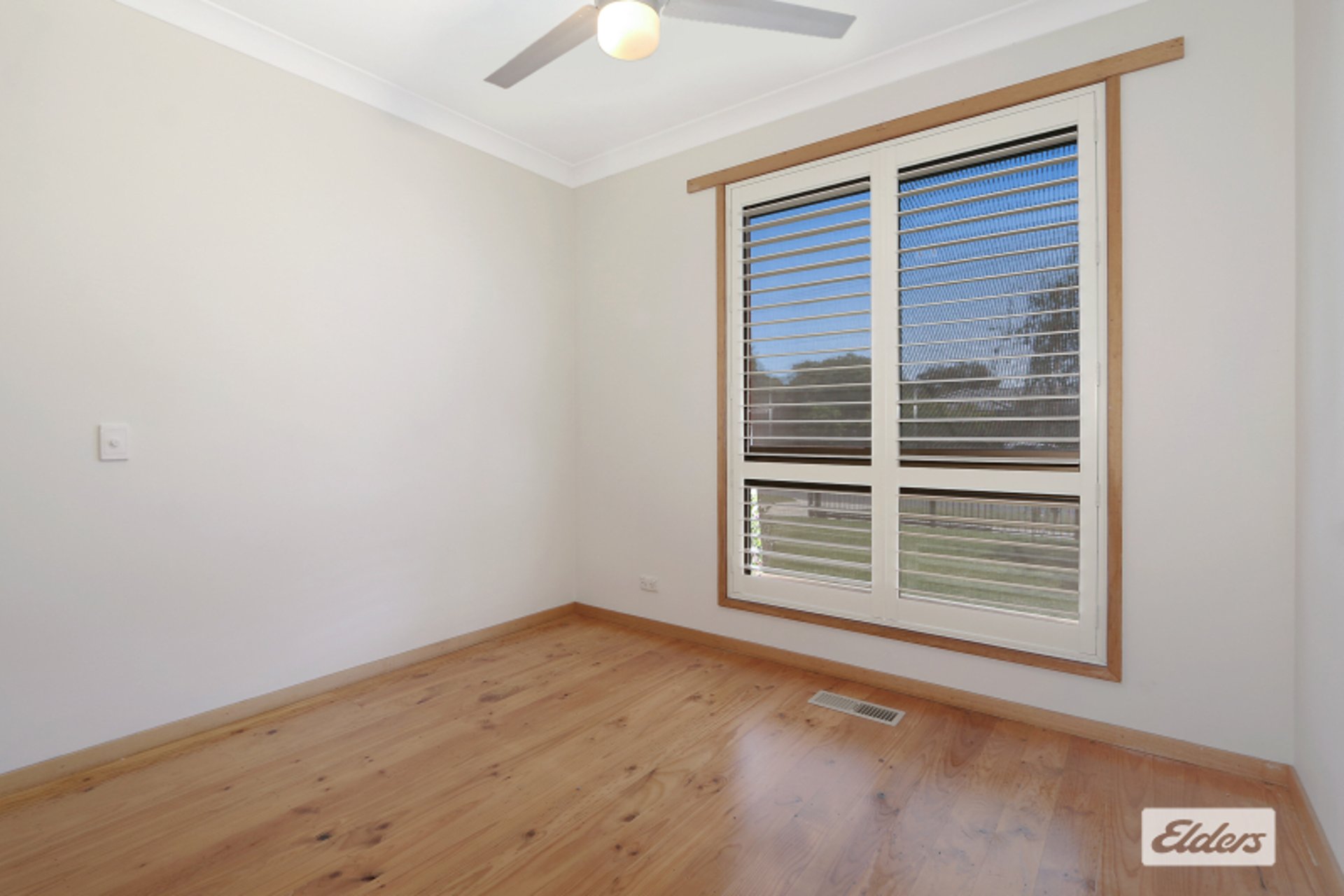 6 Poplar Street — photo 3 of 10