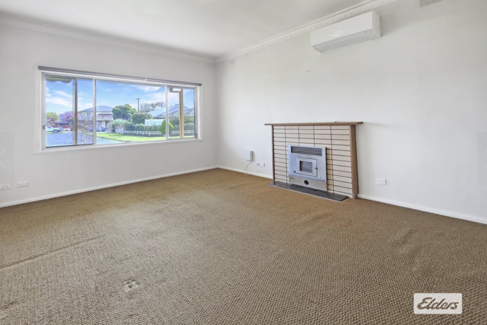 18 Schubert Crescent — photo 2 of 10