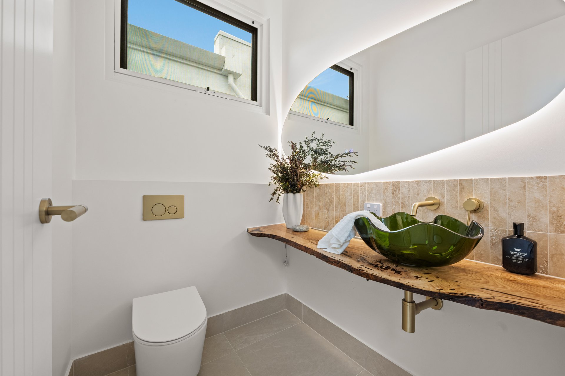 18A Gulf Parade, South Brighton