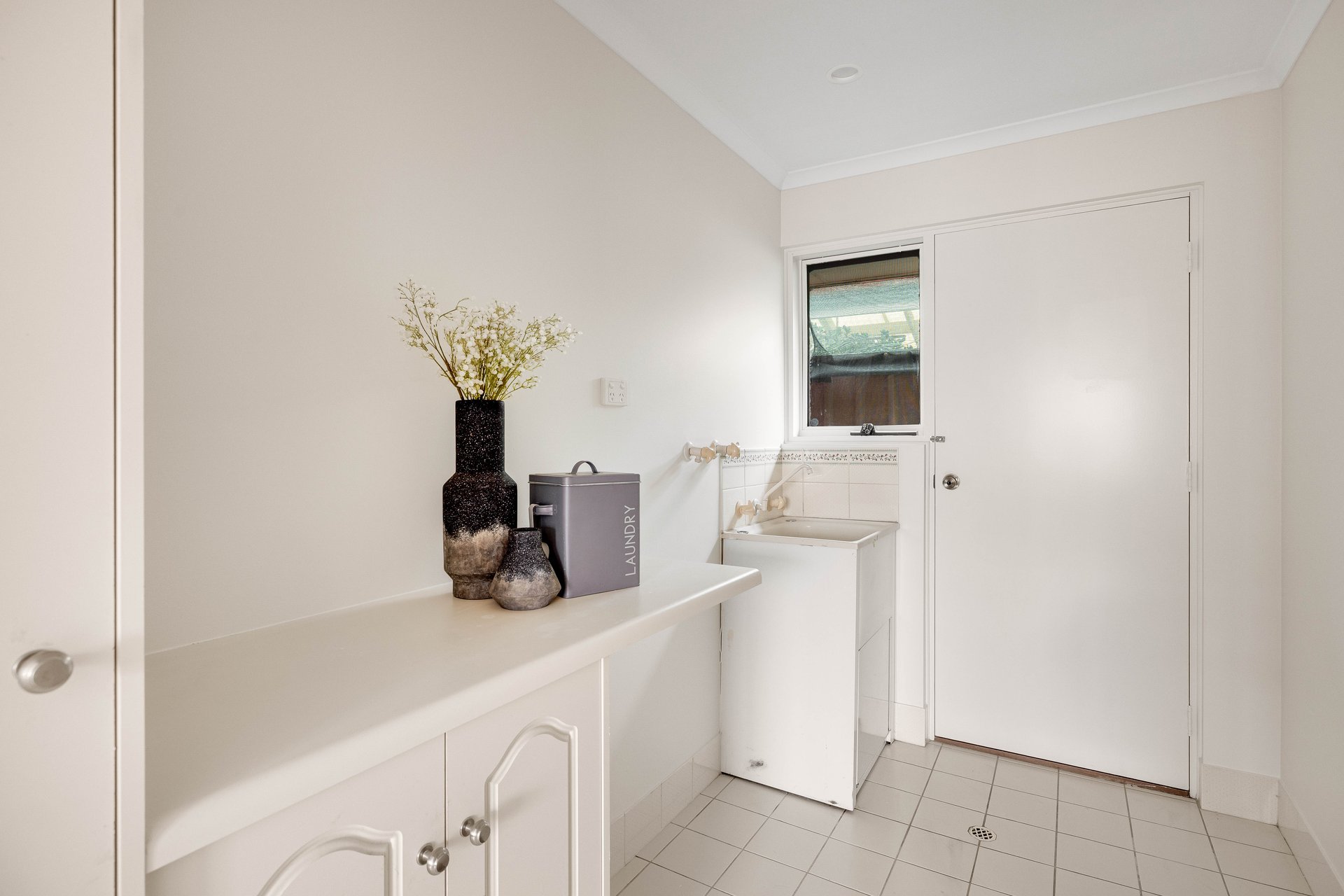 19 Young Street, Allenby Gardens