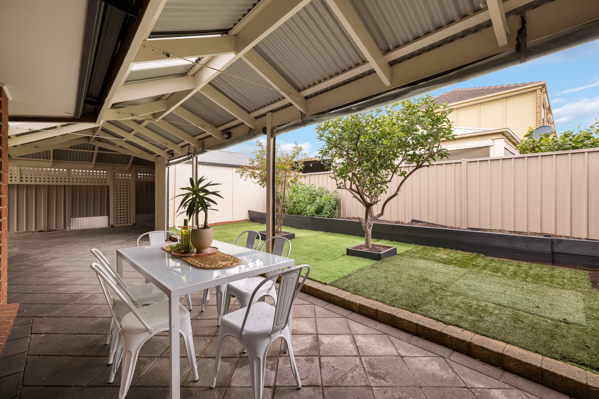 19 Young Street, Allenby Gardens