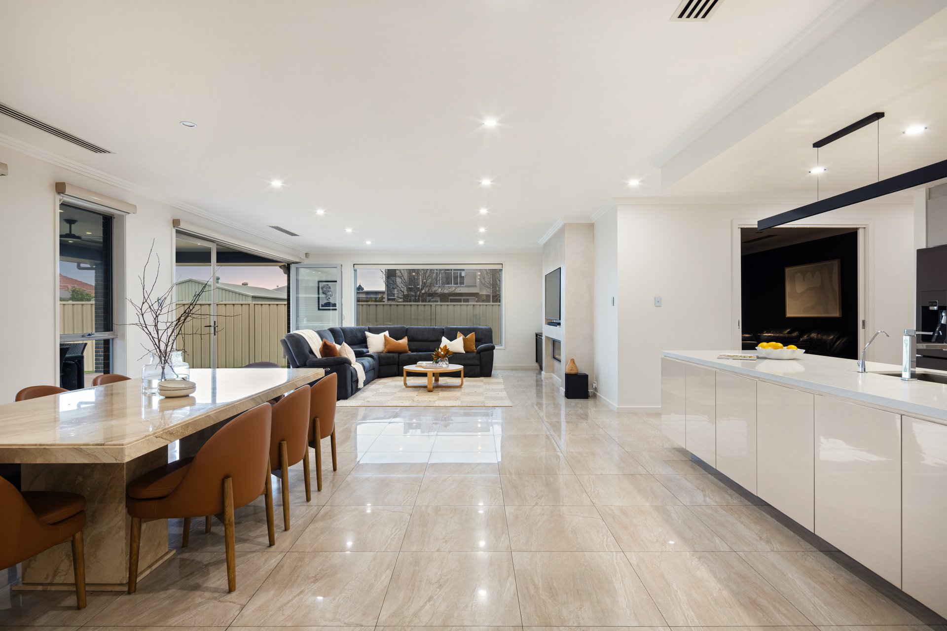 2 Warner Avenue, Findon