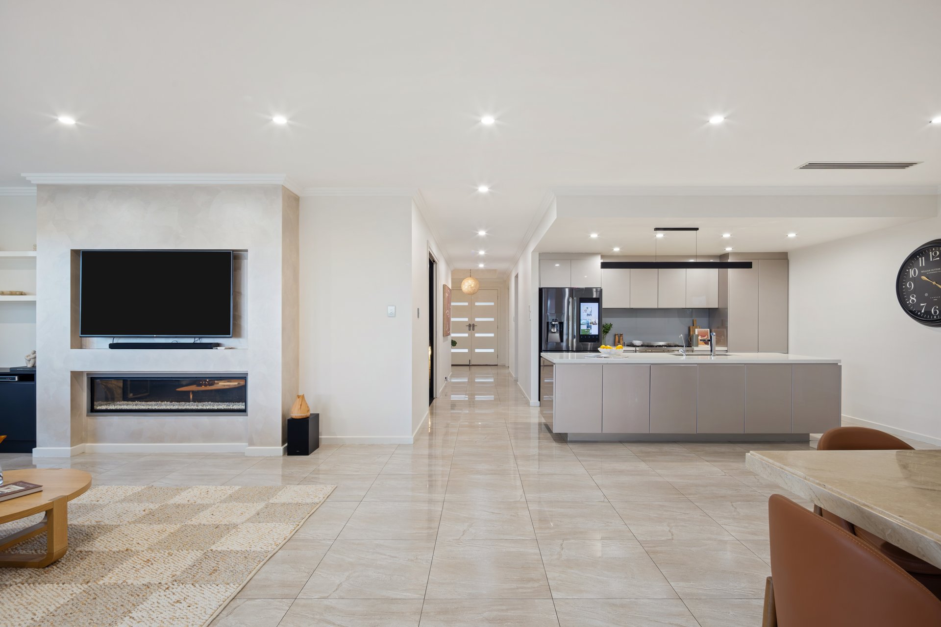 2 Warner Avenue, Findon
