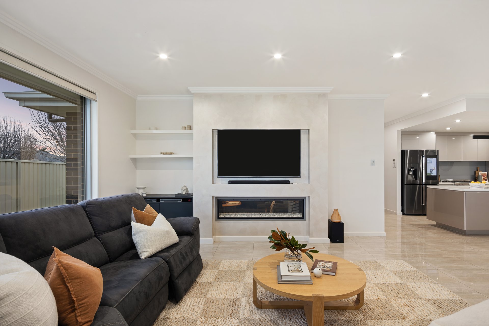 2 Warner Avenue, Findon