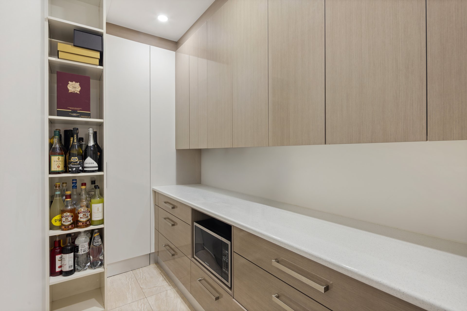 2 Warner Avenue, Findon