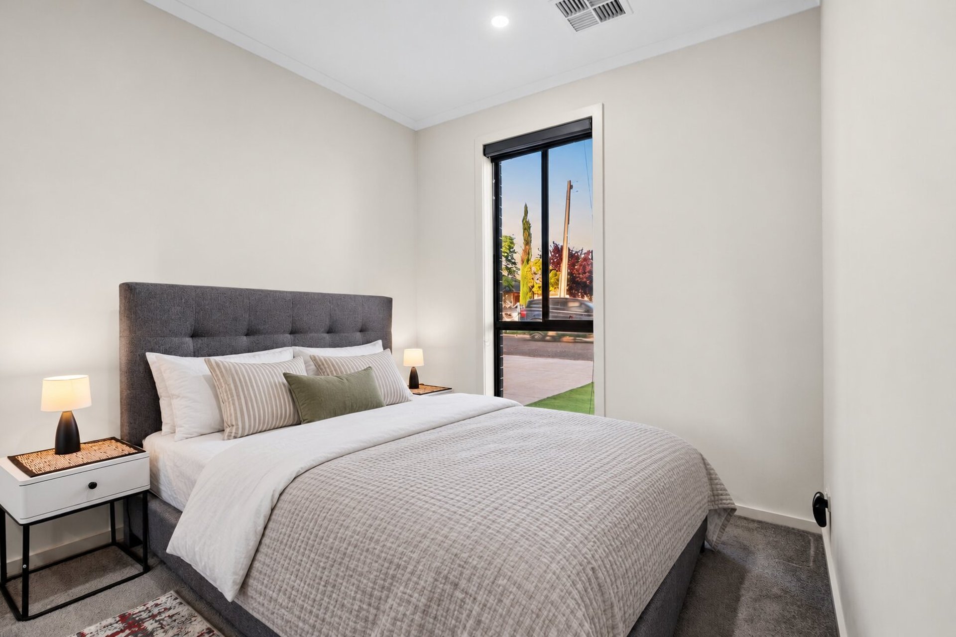 17 Stewart Avenue, Northfield