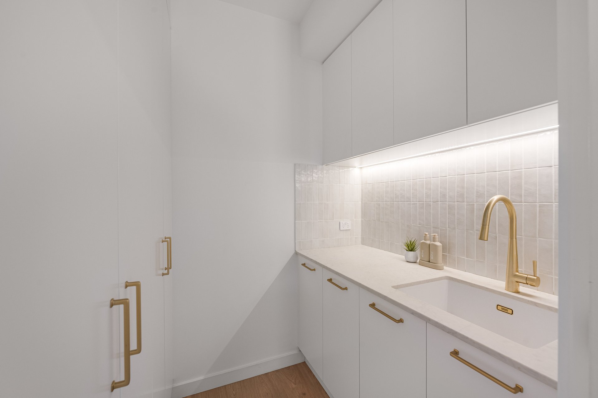 10A Roban Street, West Beach