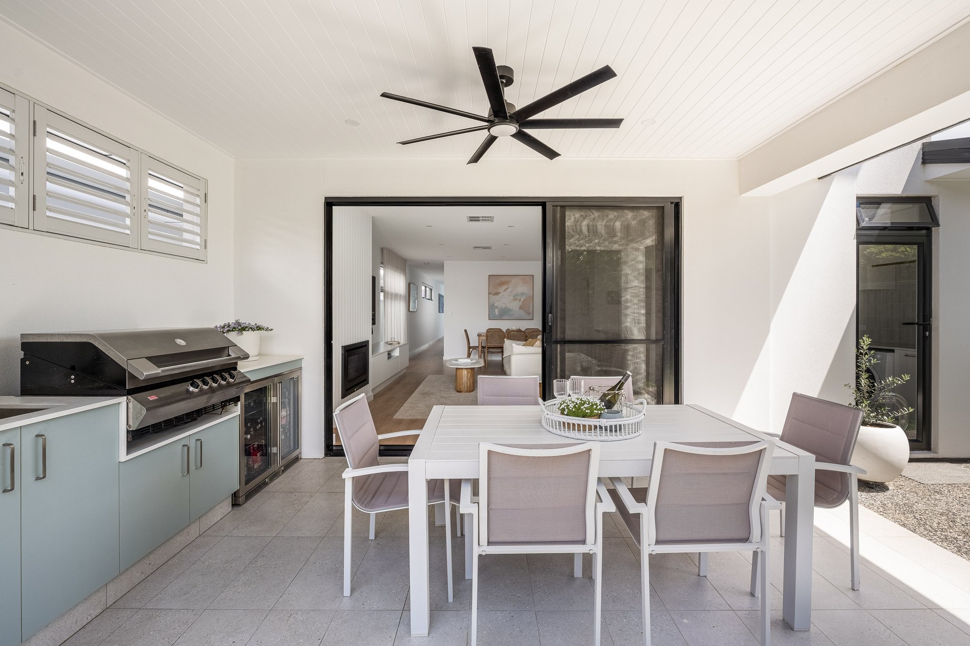 10A Roban Street, West Beach