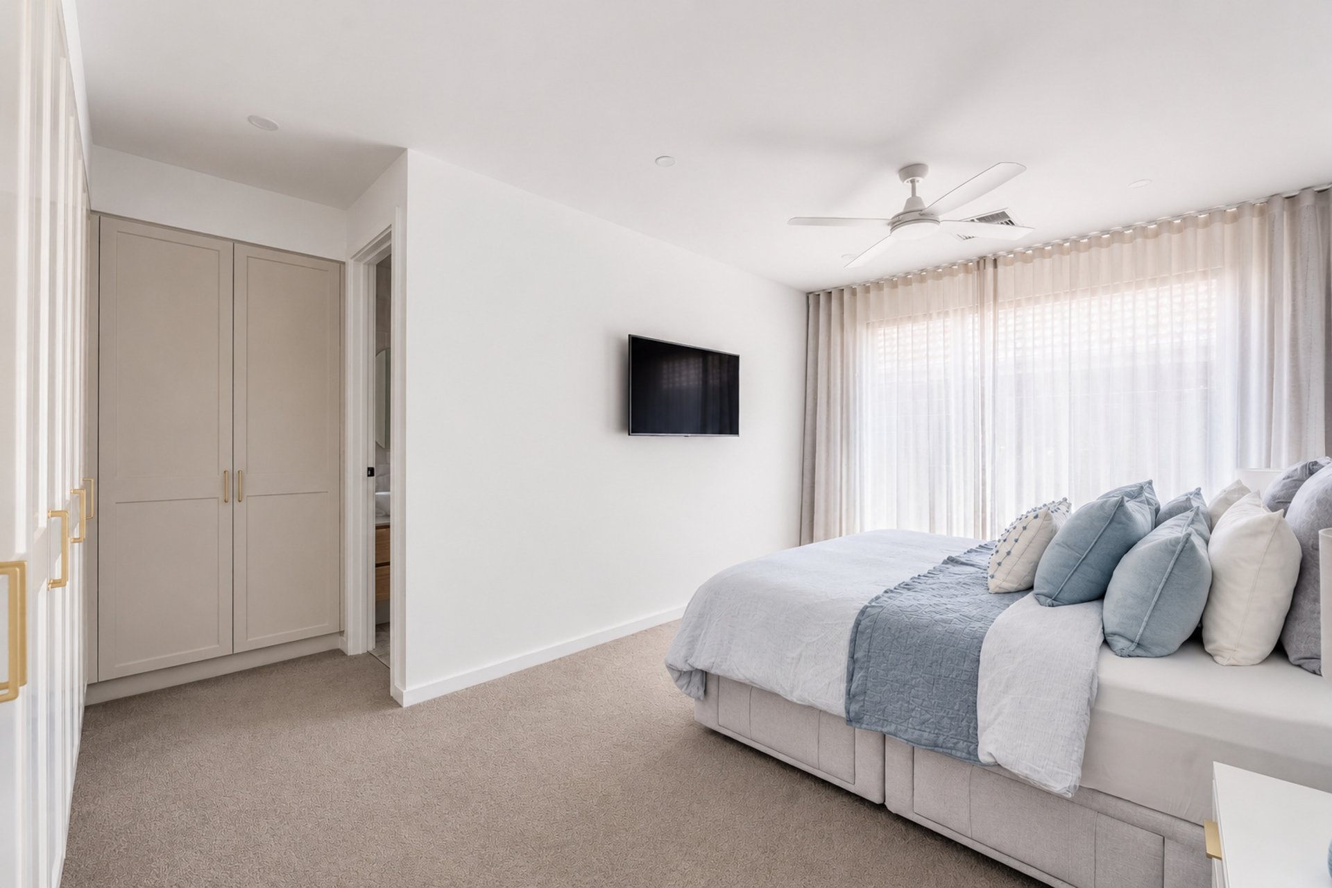 10A Roban Street, West Beach