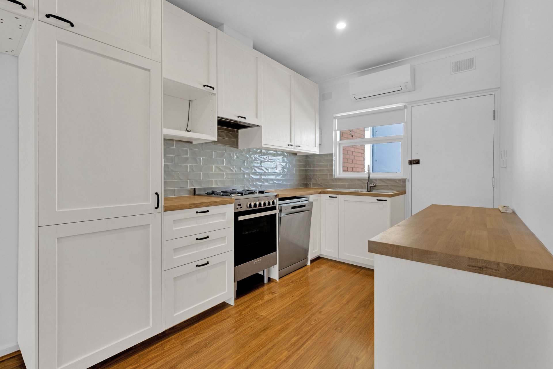 6/102 Seaview Road, West Beach