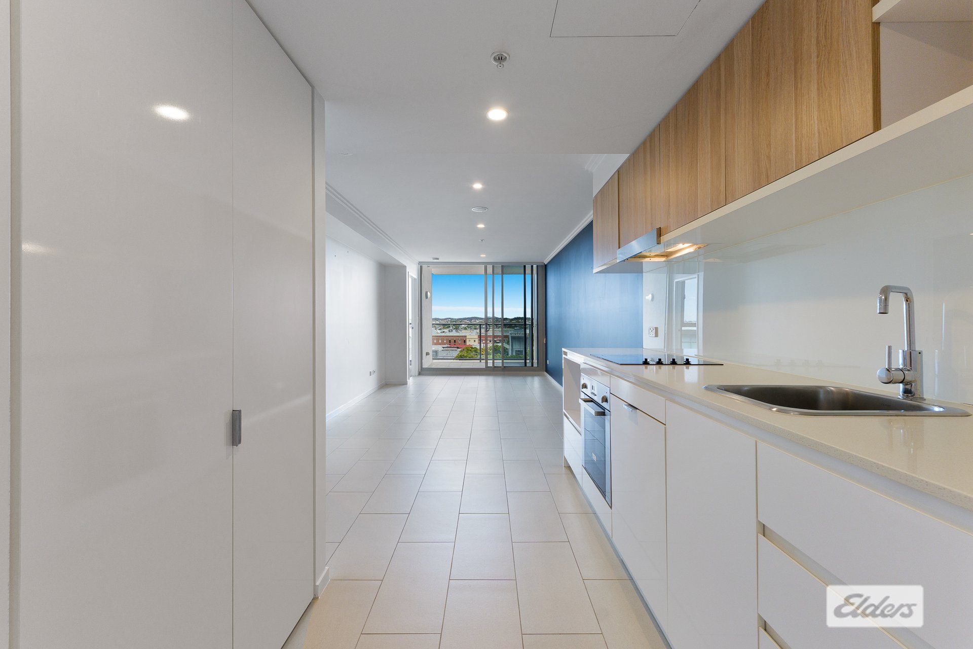 1009/42 Wyandra Street — photo from Elders Real Estate Shailer Park