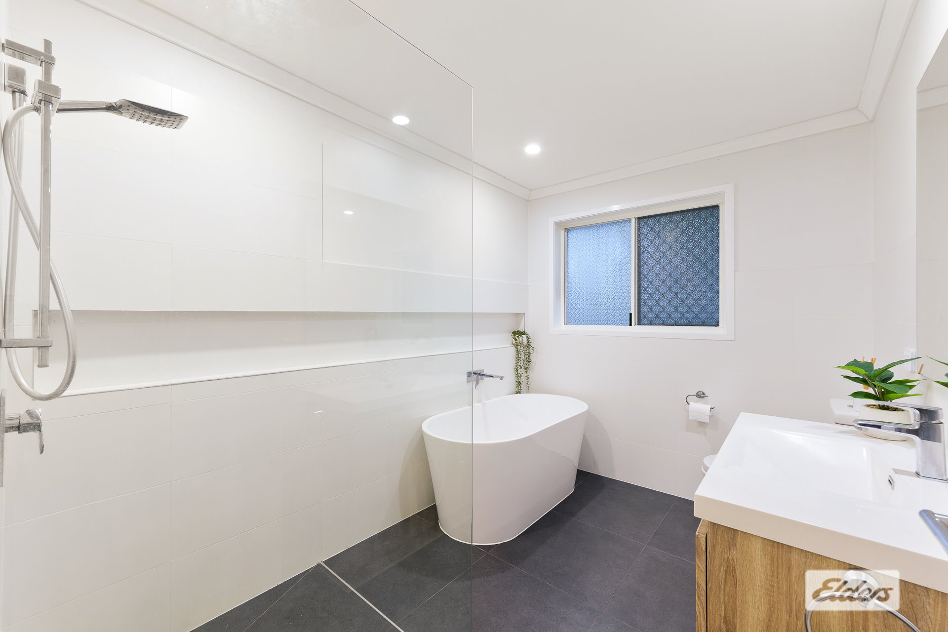 9 Corndale Street — photo 8 of 10