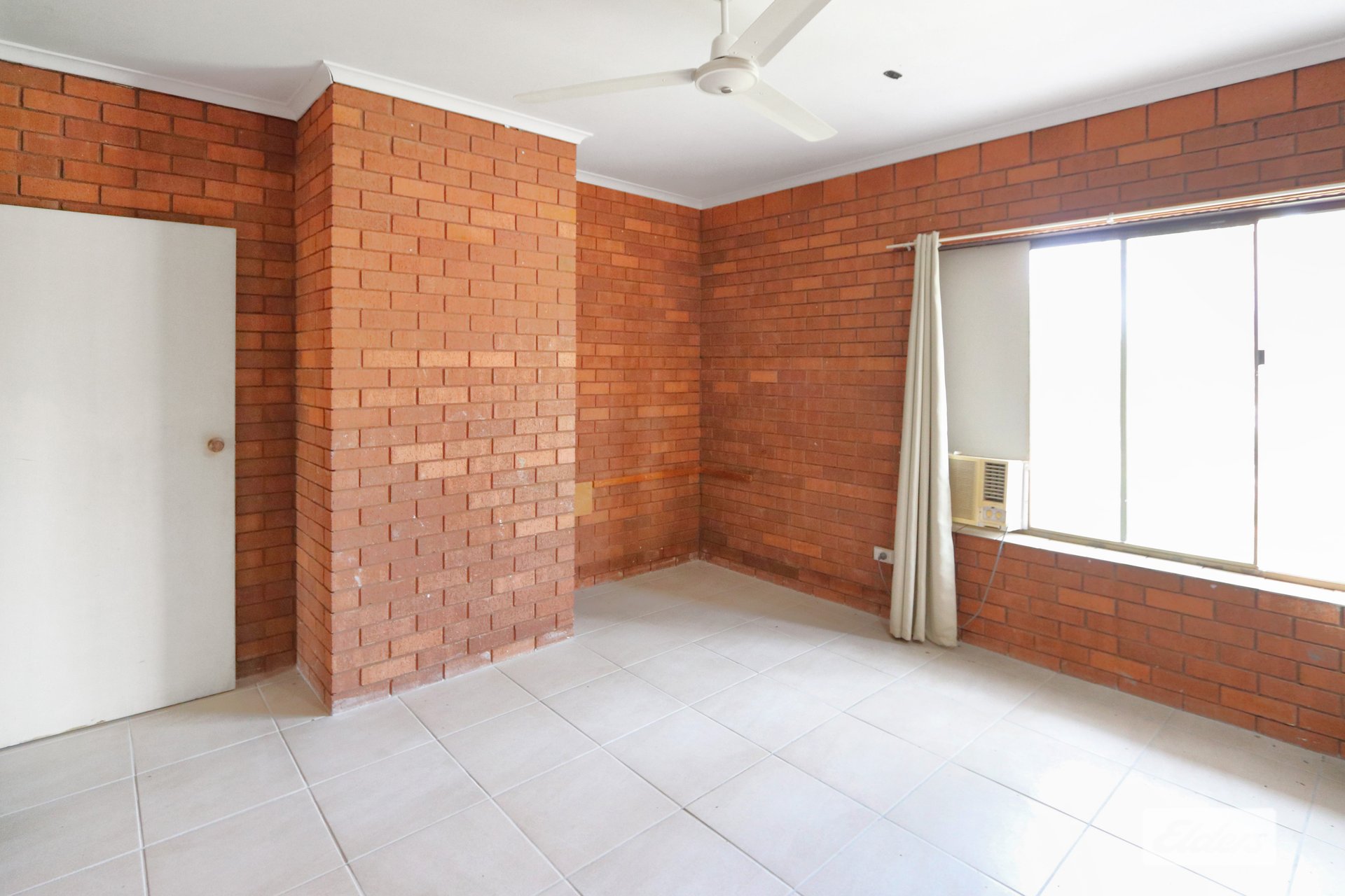 3/10-12 Acacia Drive — photo 6 of 10