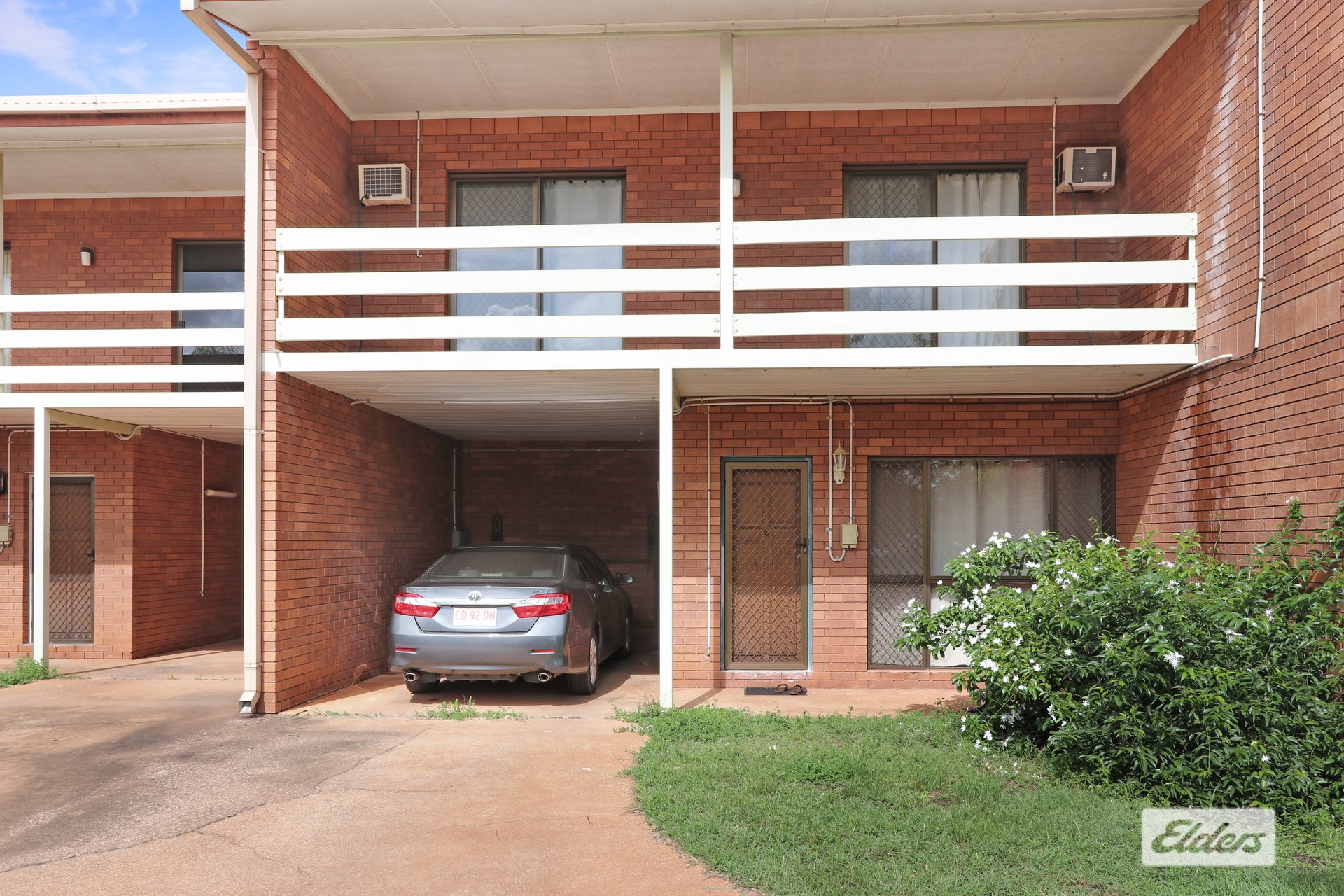 3/10-12 Acacia Drive — photo 2 of 10