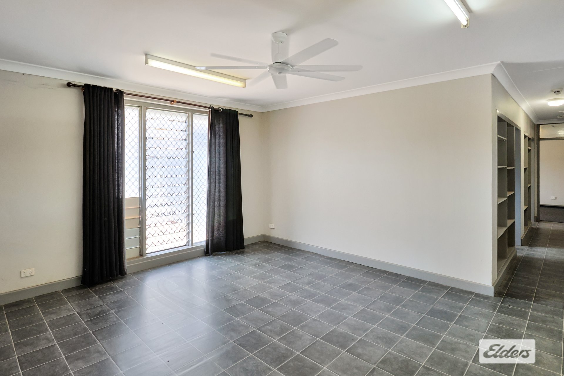 5 Mott Crescent — photo 9 of 10
