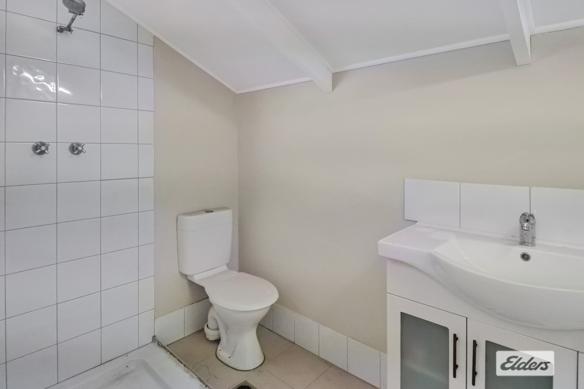 5 Mott Crescent — photo 10 of 10