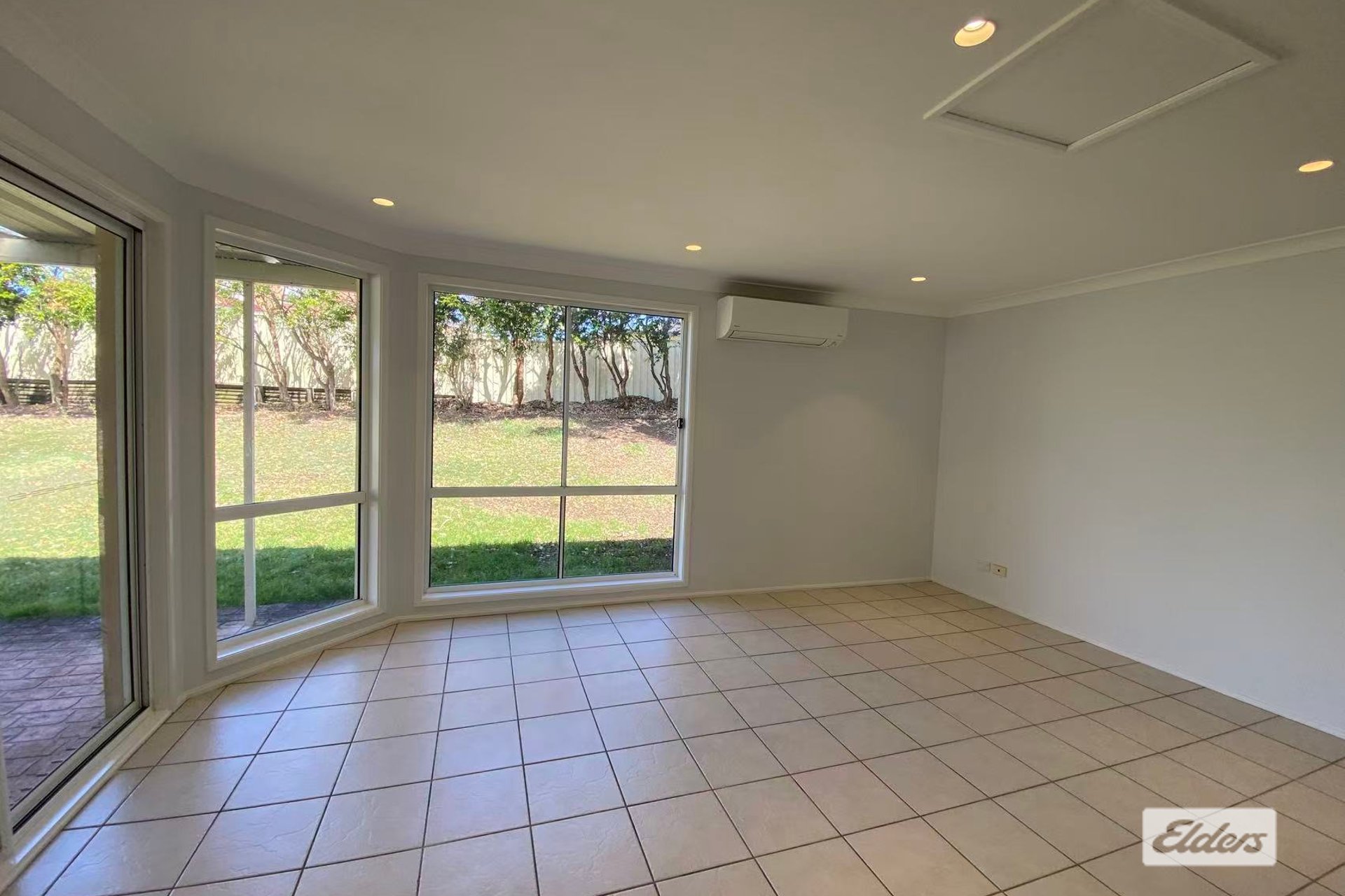 39 Georgia Drive — photo 2 of 10