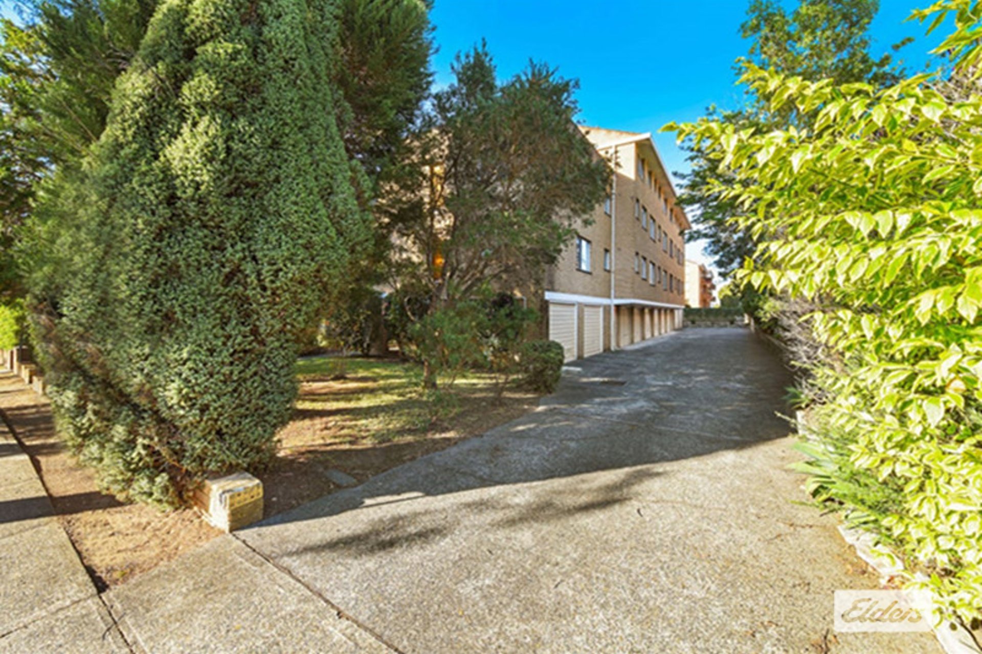 1/32 Albert Street — photo 5 of 6