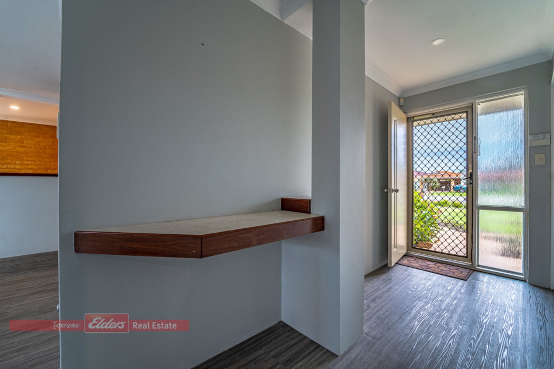 24 Manila Place — photo 4 of 10