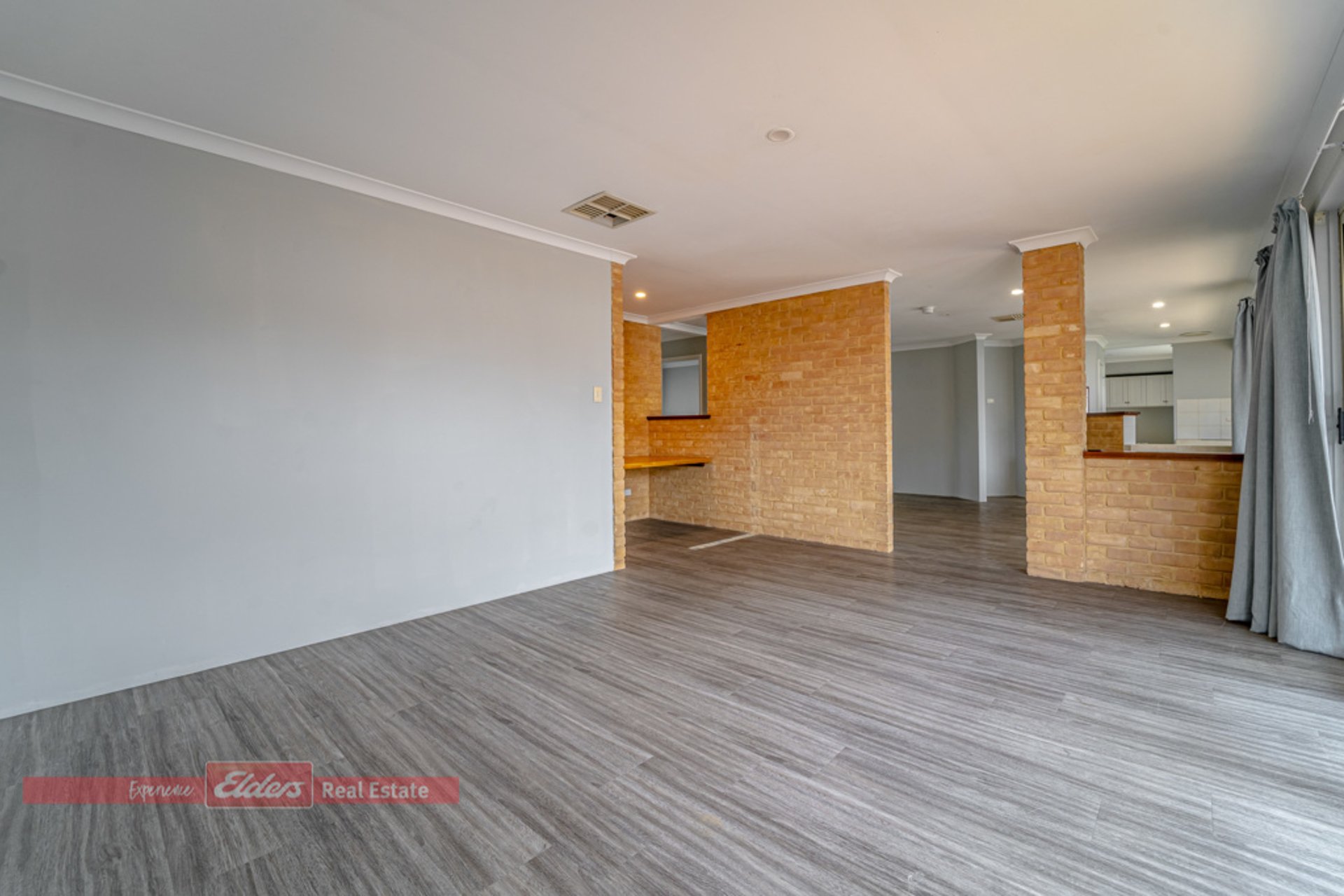 24 Manila Place — photo 5 of 10