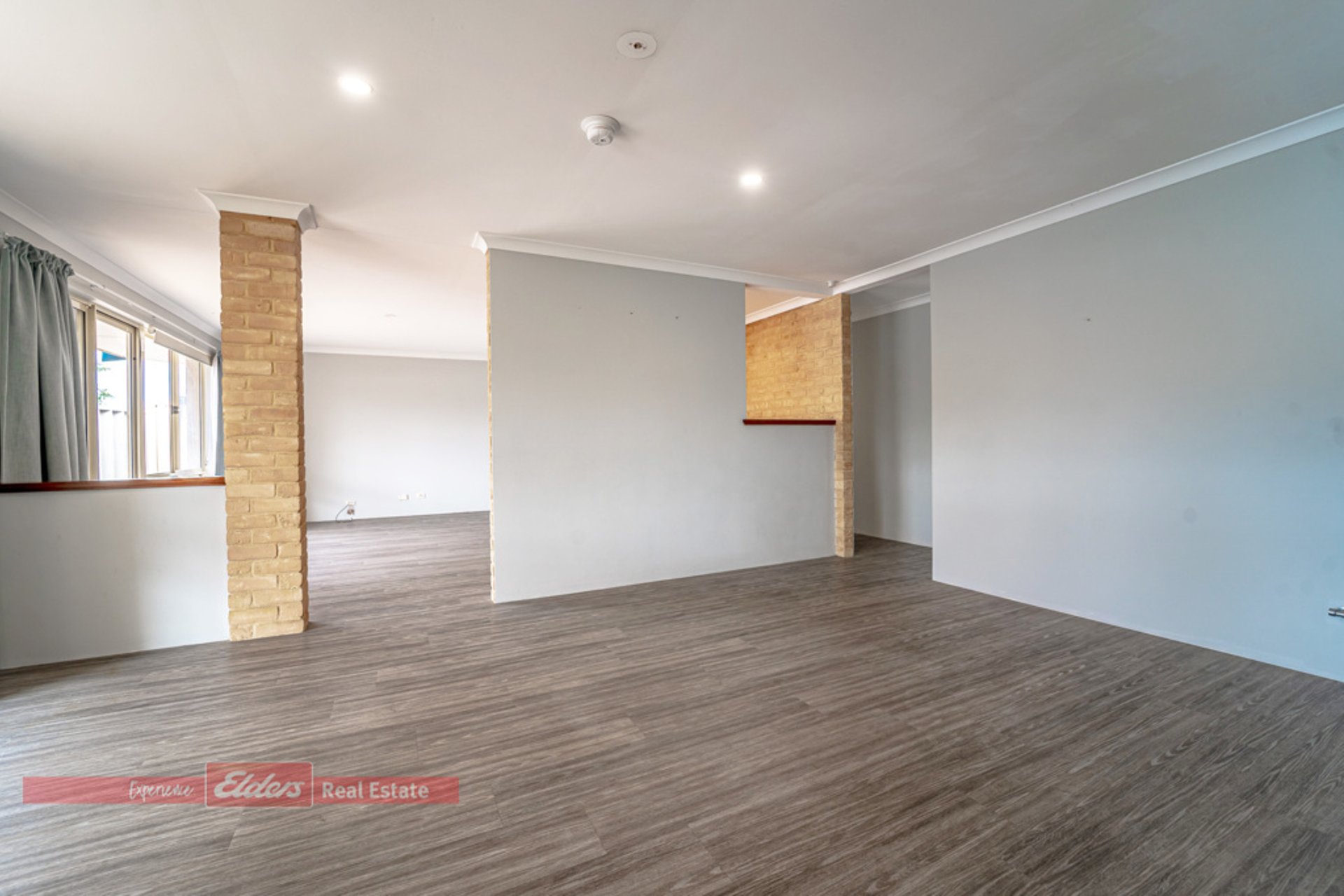 24 Manila Place — photo 9 of 10