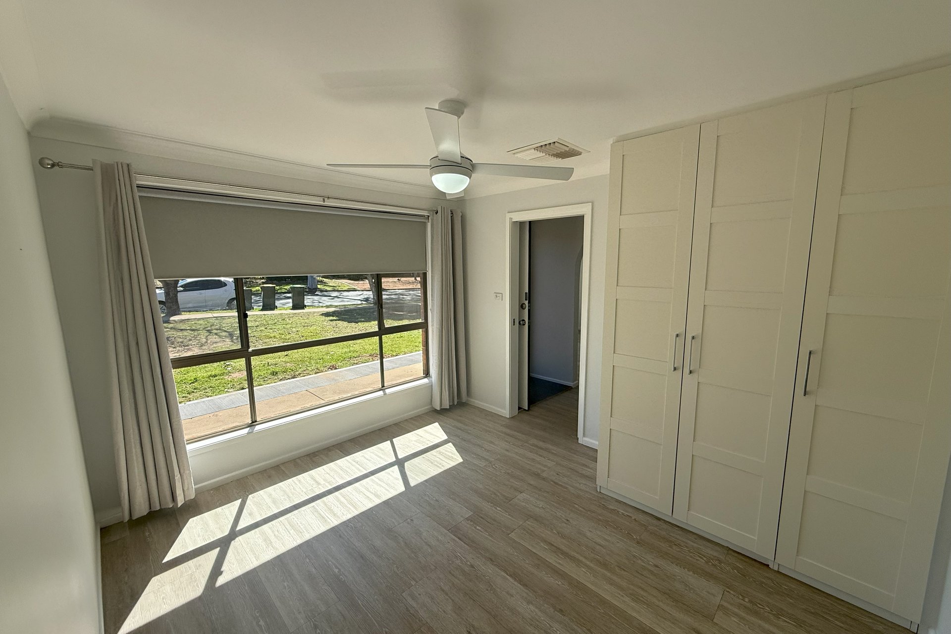 10 Currawong Road — photo 2 of 10